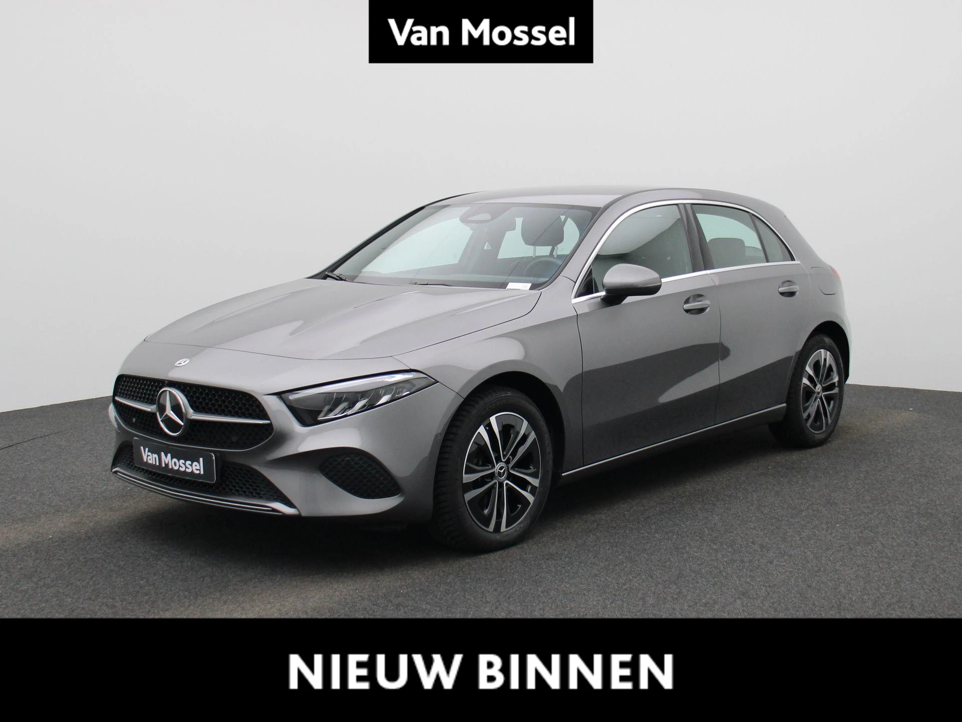 Mercedes-Benz-A-Klasse-image-0