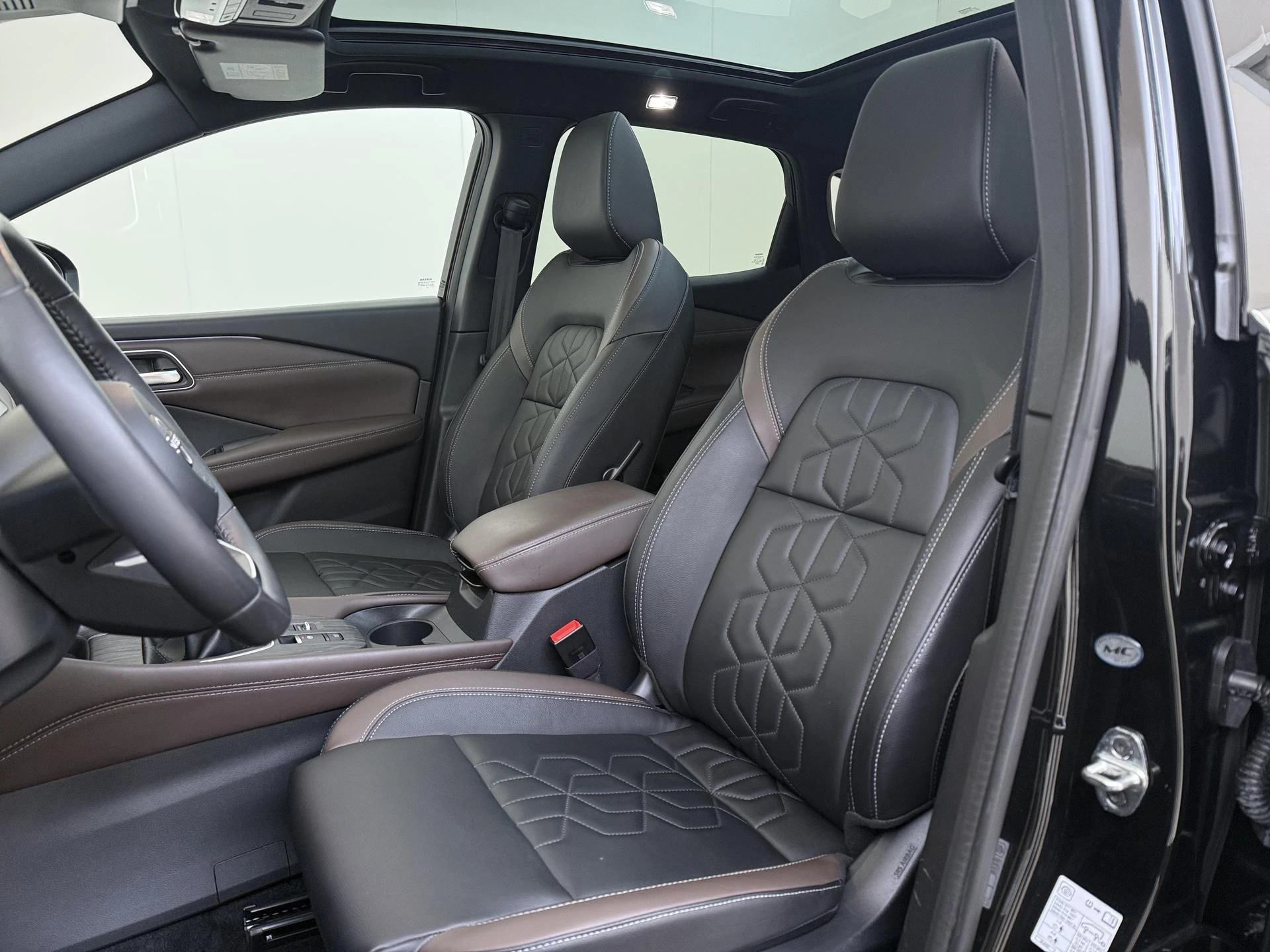 Nissan-QASHQAI-image-14