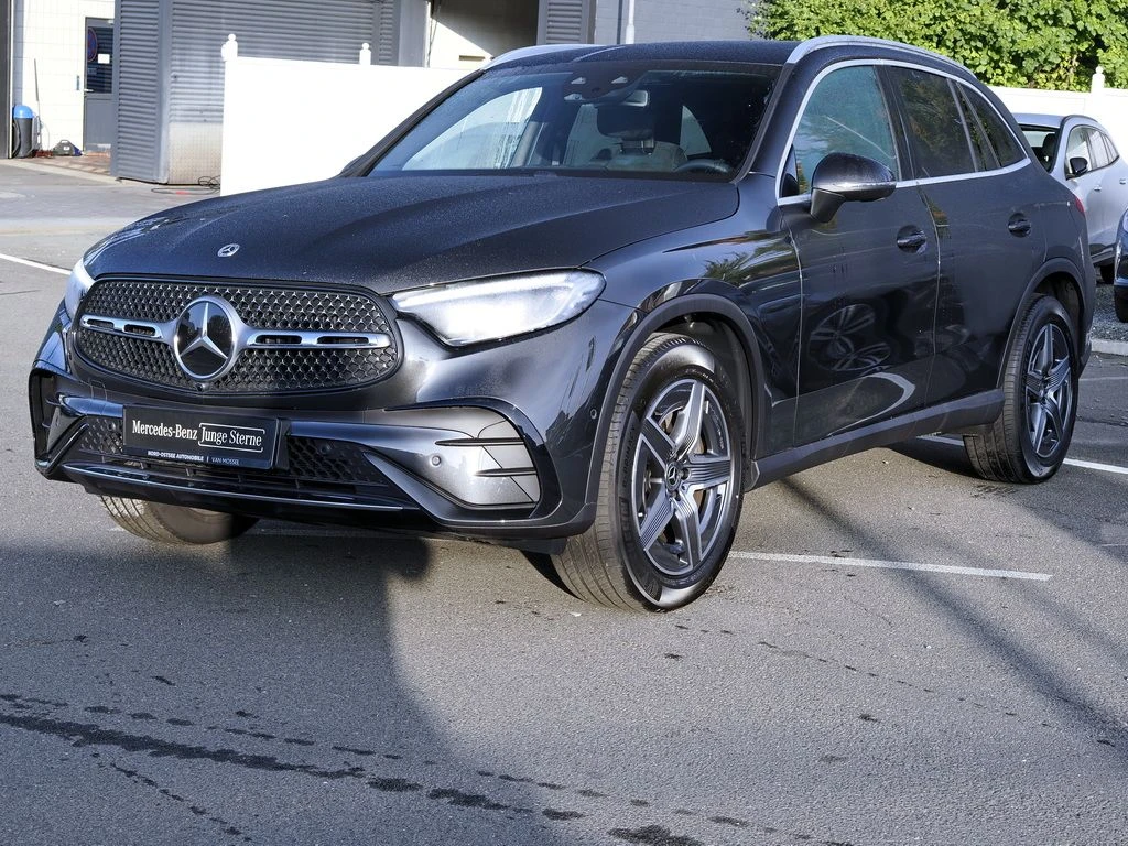 Mercedes-Benz-GLC 300 d-image-1