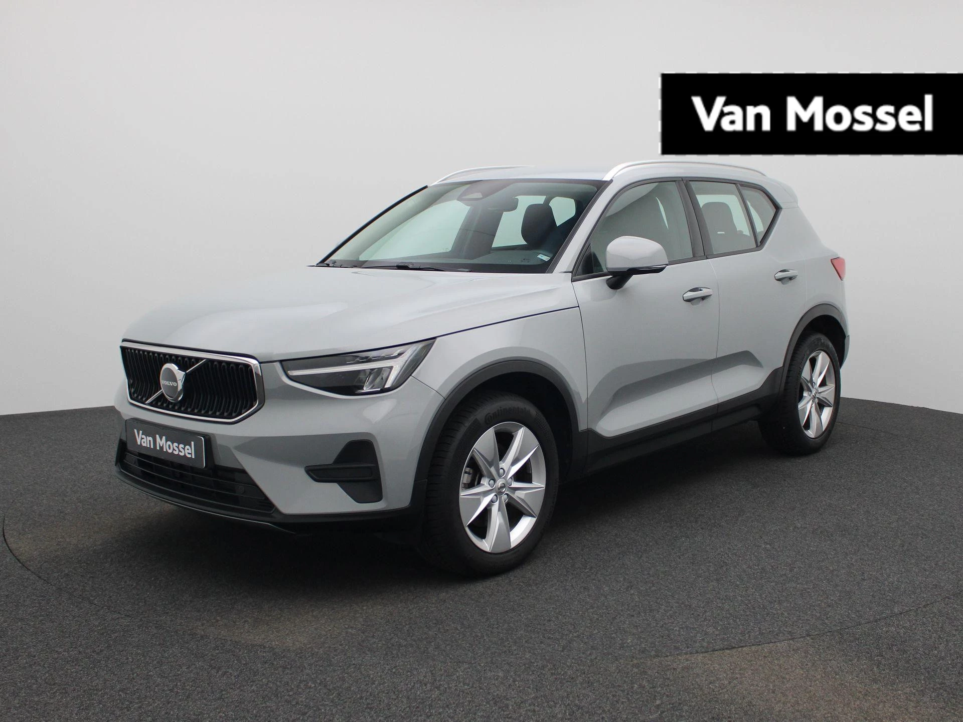 Volvo-XC40-image-0