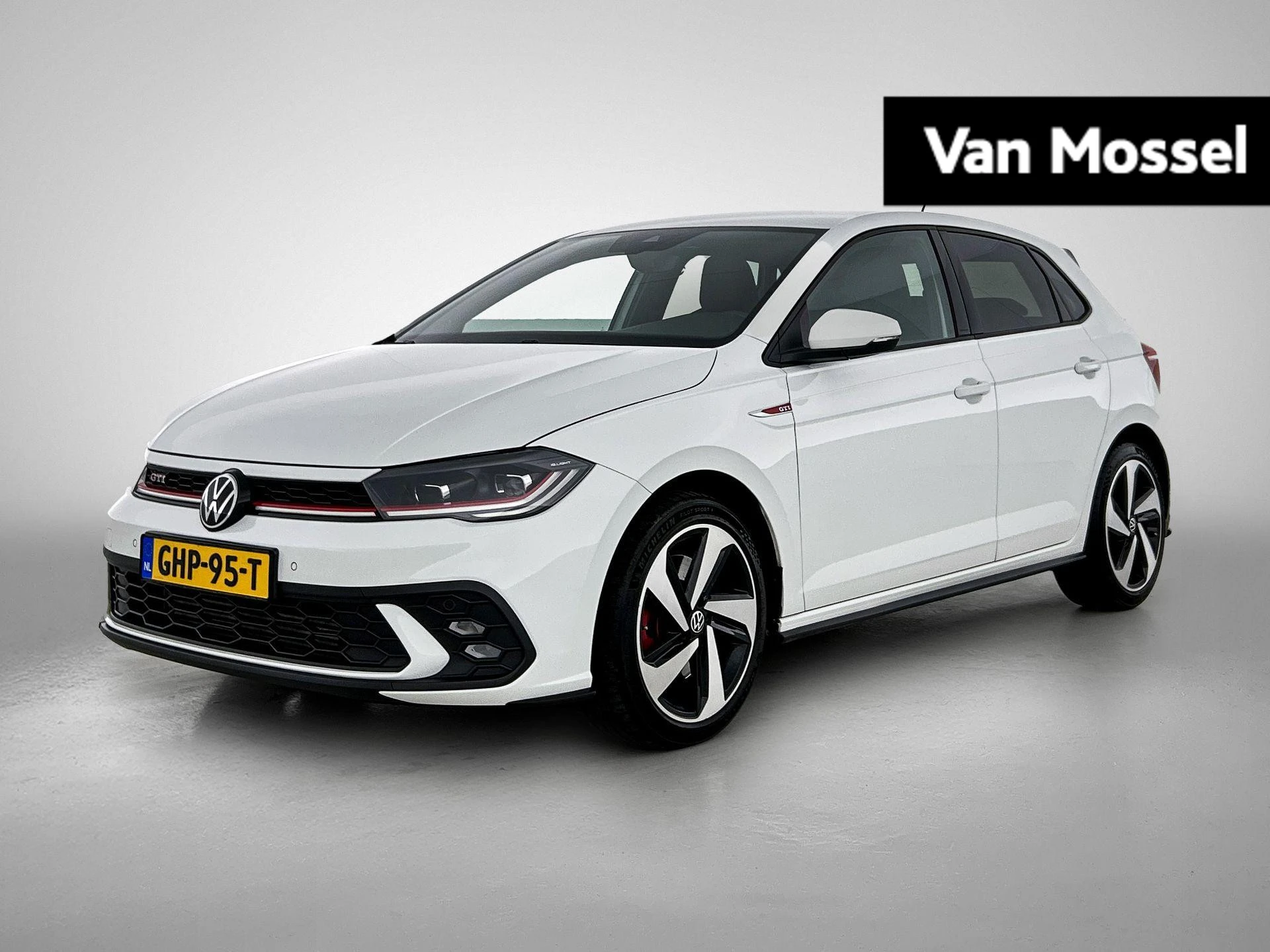 Volkswagen-Polo-image-0