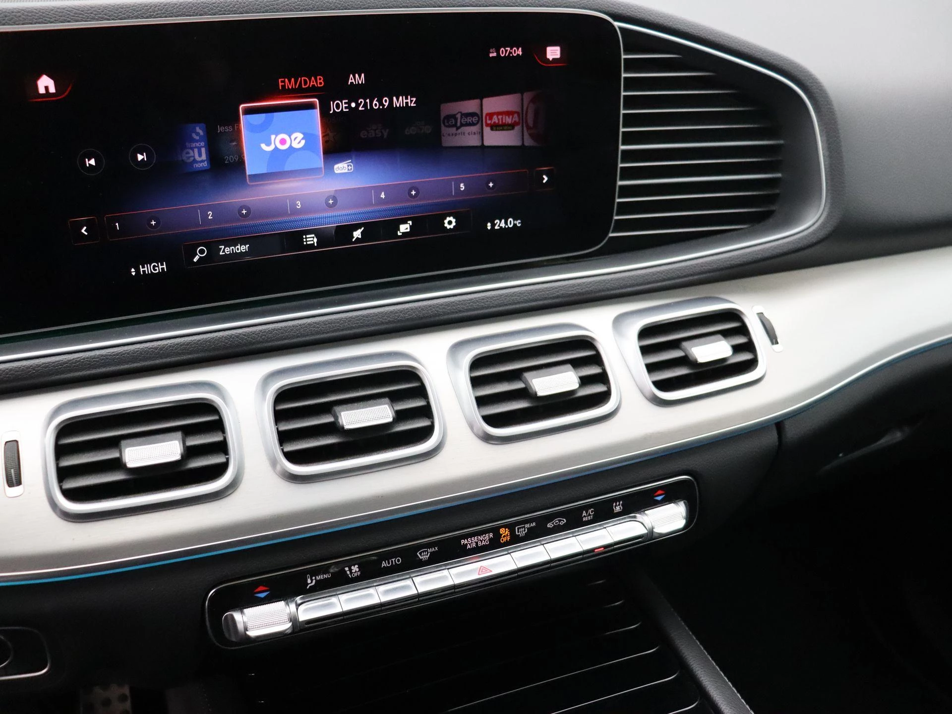 Mercedes-Benz GLE 350 e 4MATIC SUV AMG LINE + NAPPA + BURMESTER + PANORAMISCH DAK + TREKHAAK +