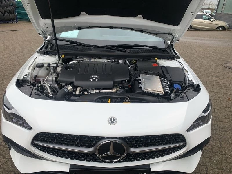 Mercedes-Benz CLA 200 d SB AMG LINE STANDHEIZUNG DISTRONIC AMG Line