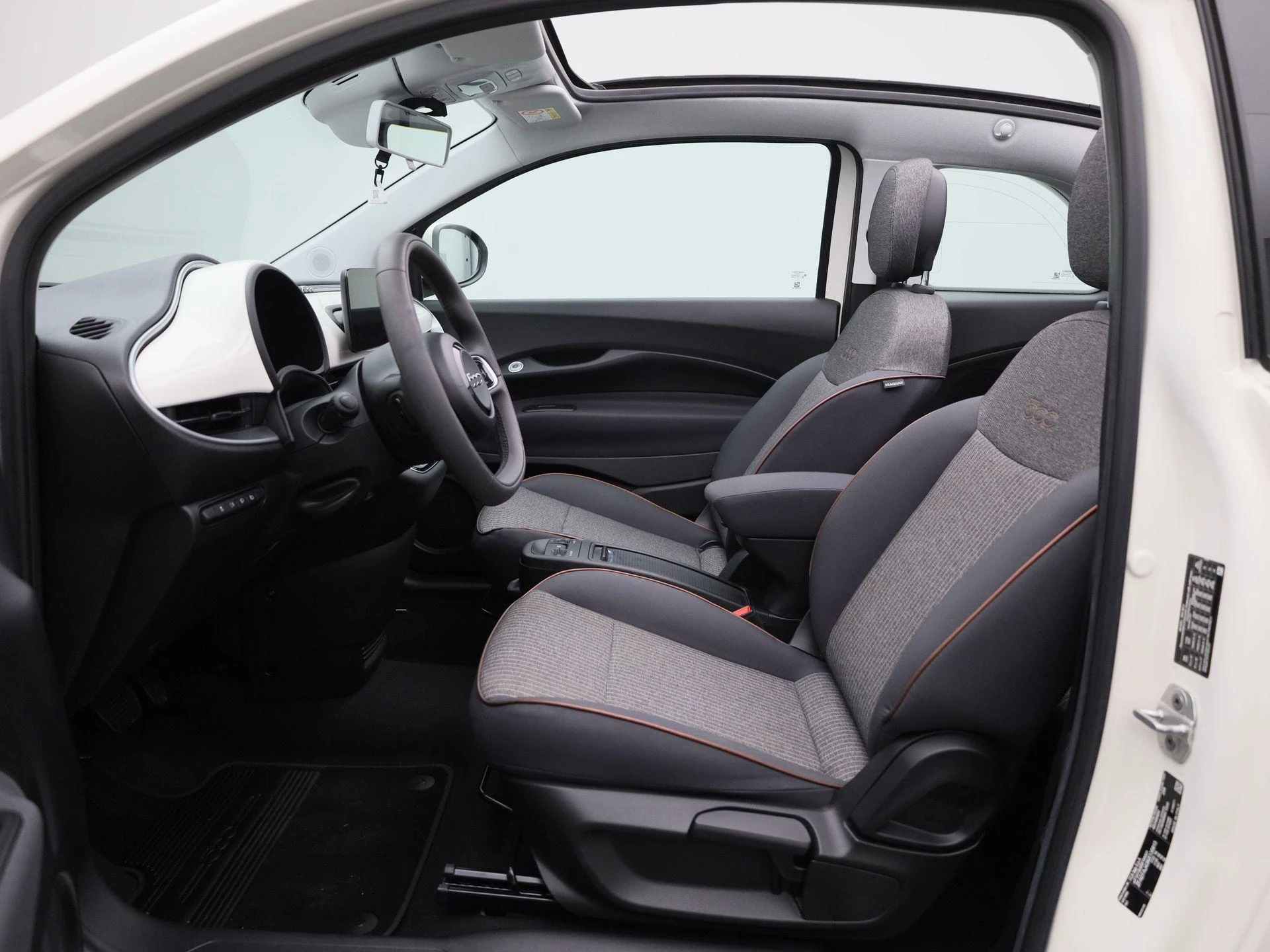 Fiat-500C-image-9