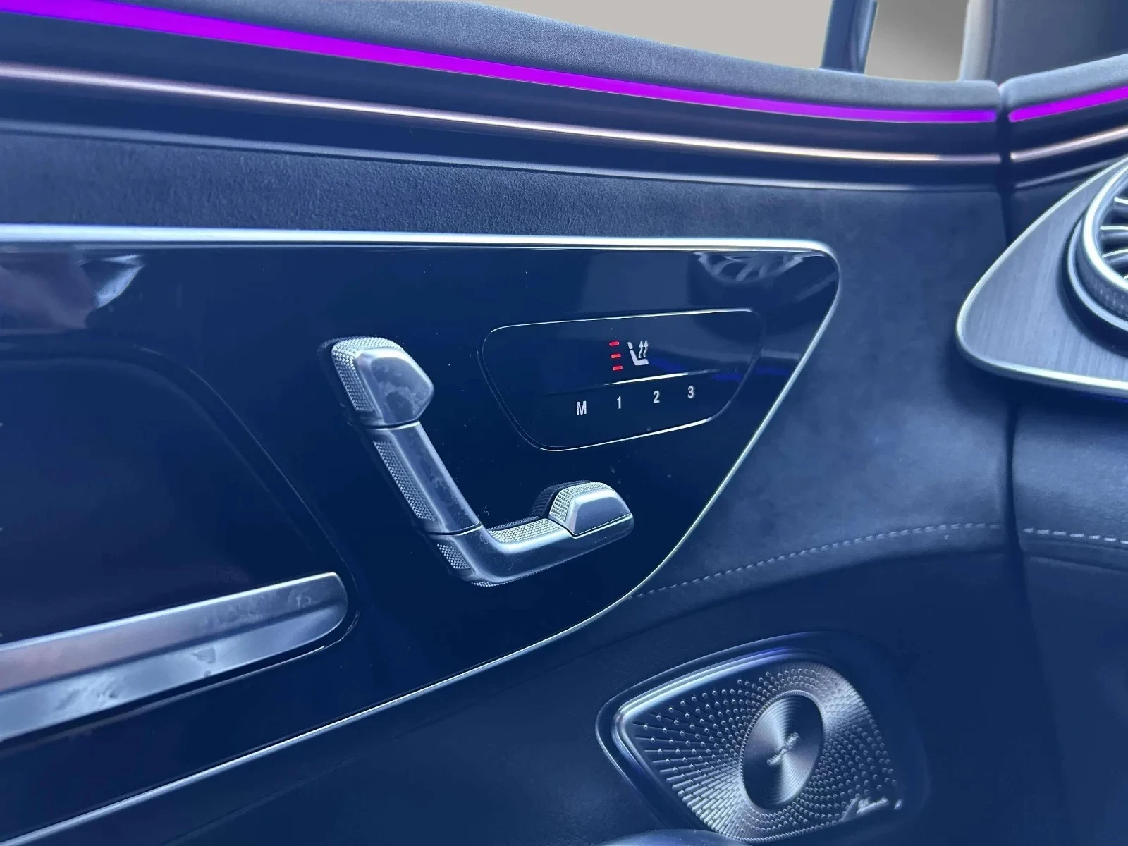 Mercedes-Benz-EQE-image-10