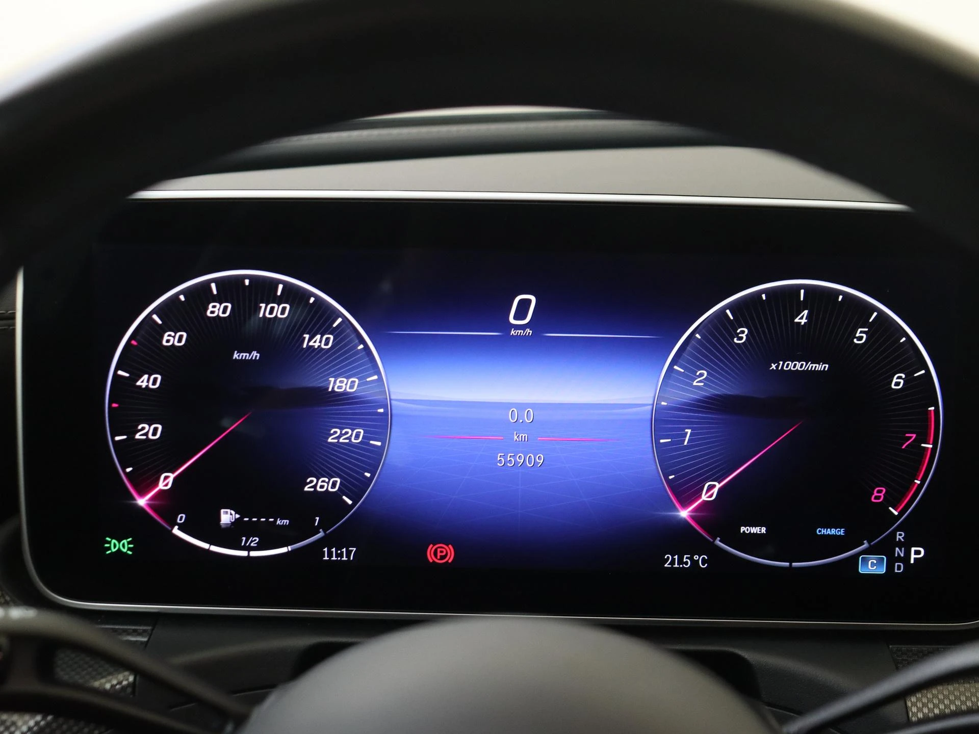 Mercedes-Benz-C-Klasse-image-11