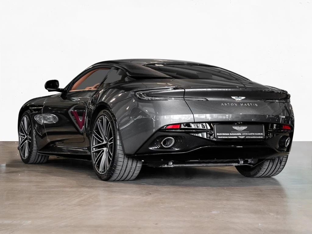 Aston Martin DB12 Coupe Aston Martin Hamburg