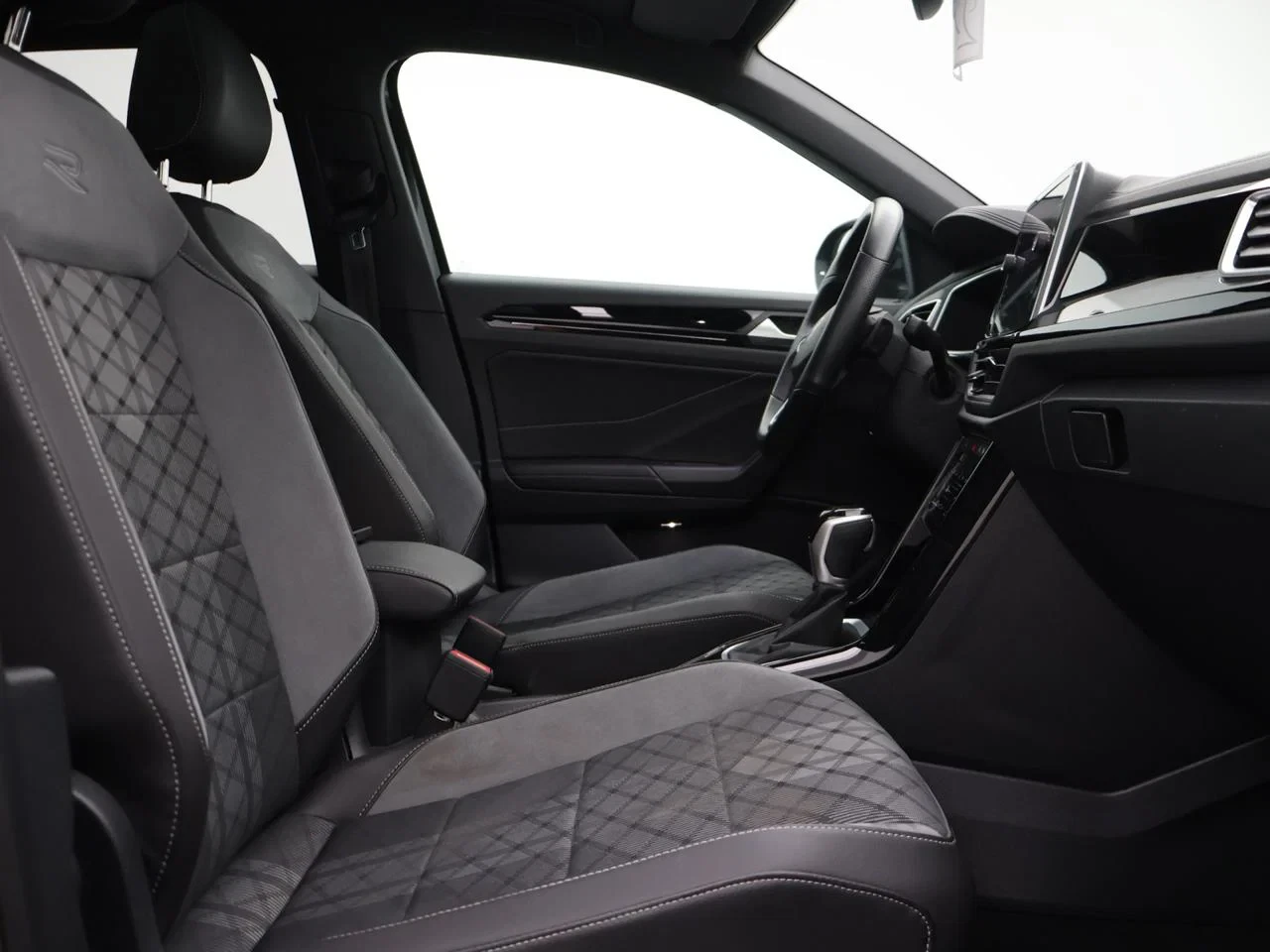 Volkswagen T-Roc T-Roc R-Line Business 1.5 TSI OPF*150PK *DSG*PANO*VIRTUAL COCKPIT*NAVI*ACC*APP-CONNET*ZTLVRW
