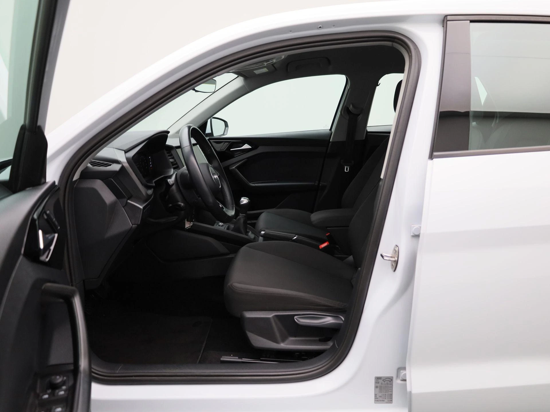 Audi-A1 Sportback-image-8