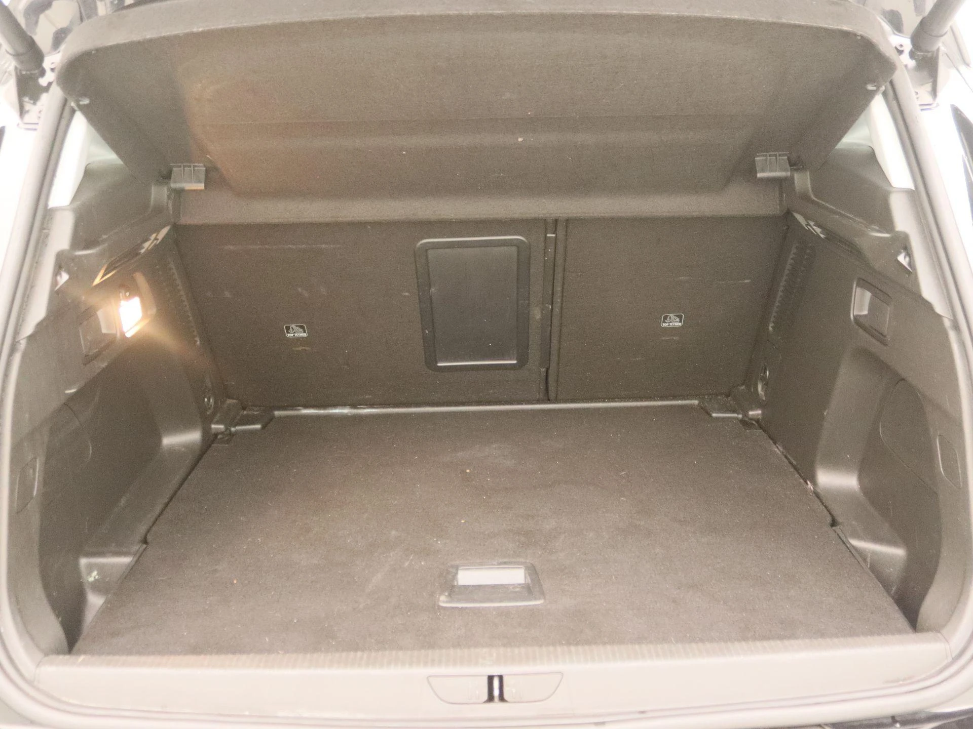 Opel-Grandland X-image-12