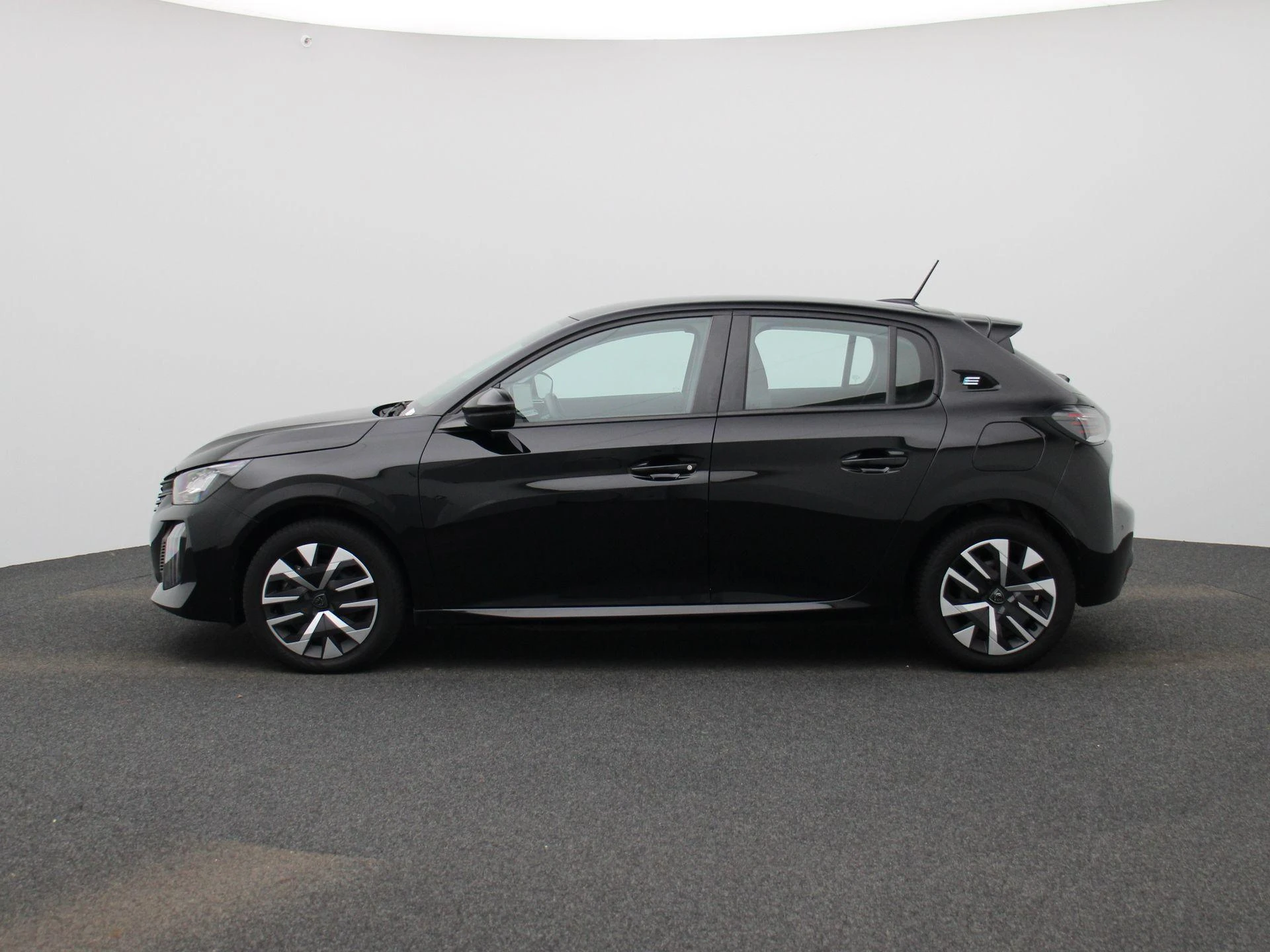 Peugeot-e-208-image-4