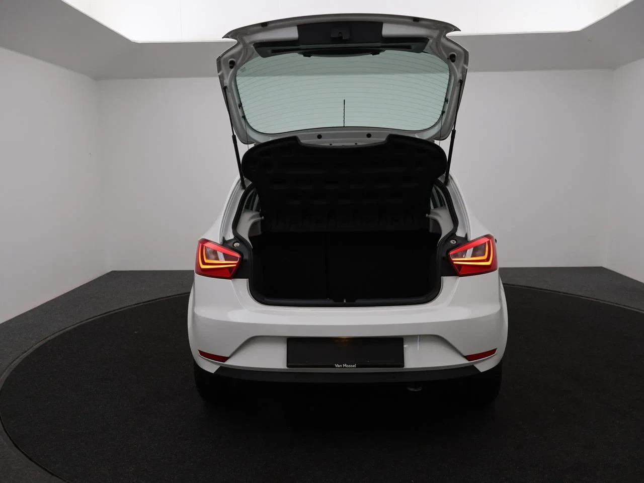 SEAT-Ibiza-image-15