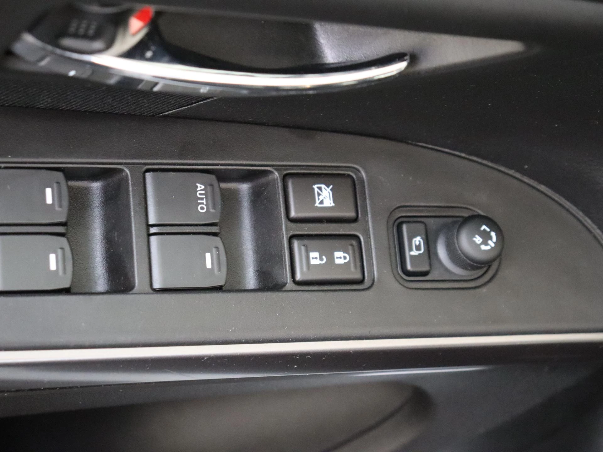 Suzuki-S-Cross-image-22