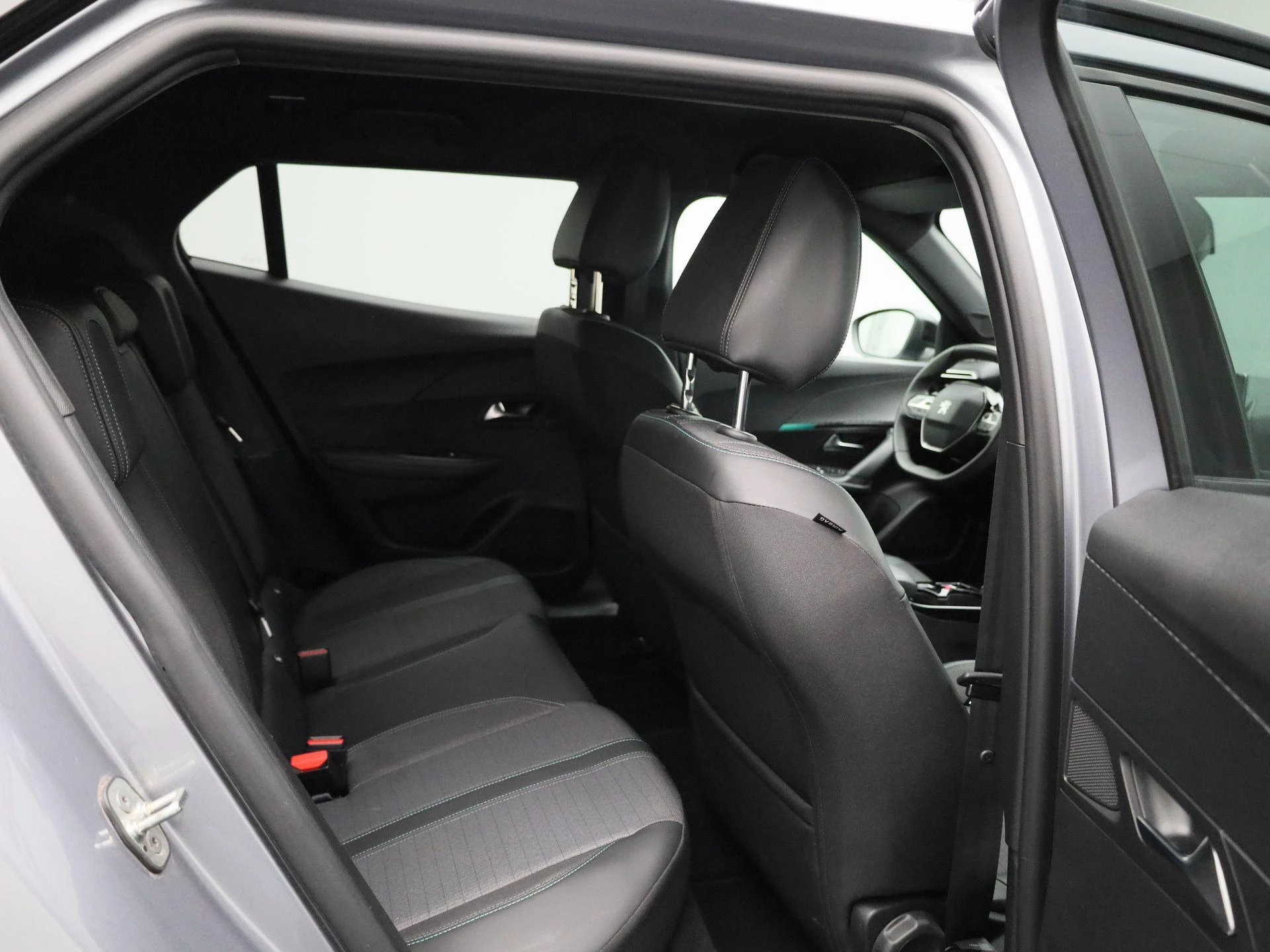 Peugeot e-2008 e-2008 Allure