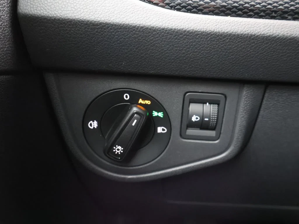 Volkswagen-Taigo-image-23