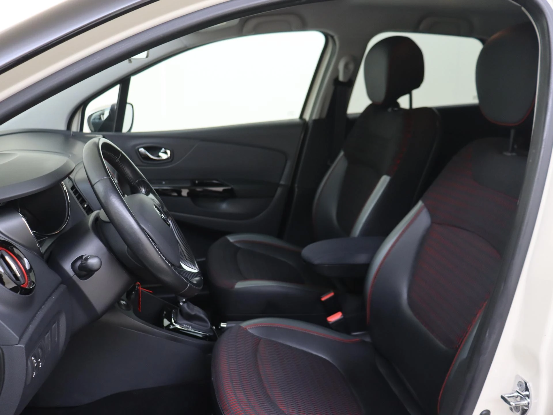 Renault-Captur-image-14