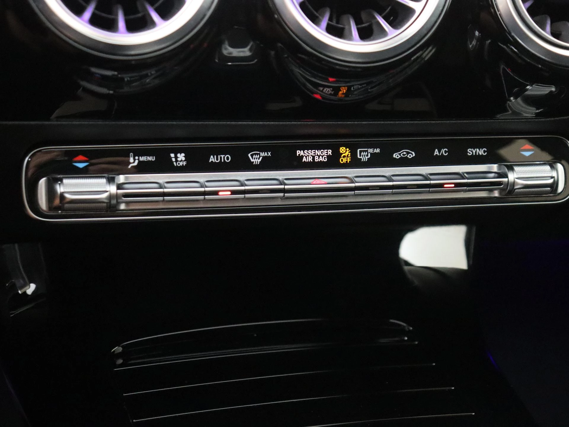 Mercedes-Benz-A-Klasse-image-19