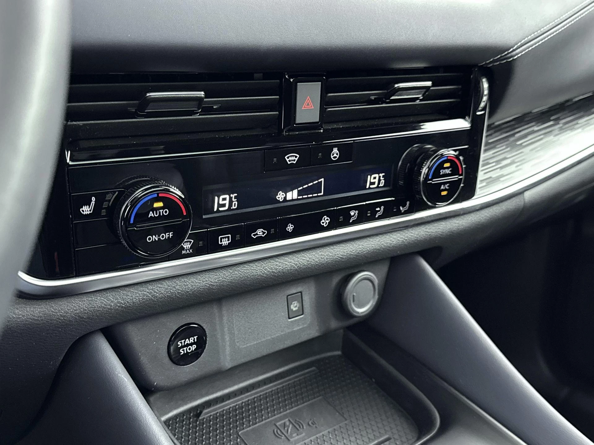 Nissan-QASHQAI-image-22