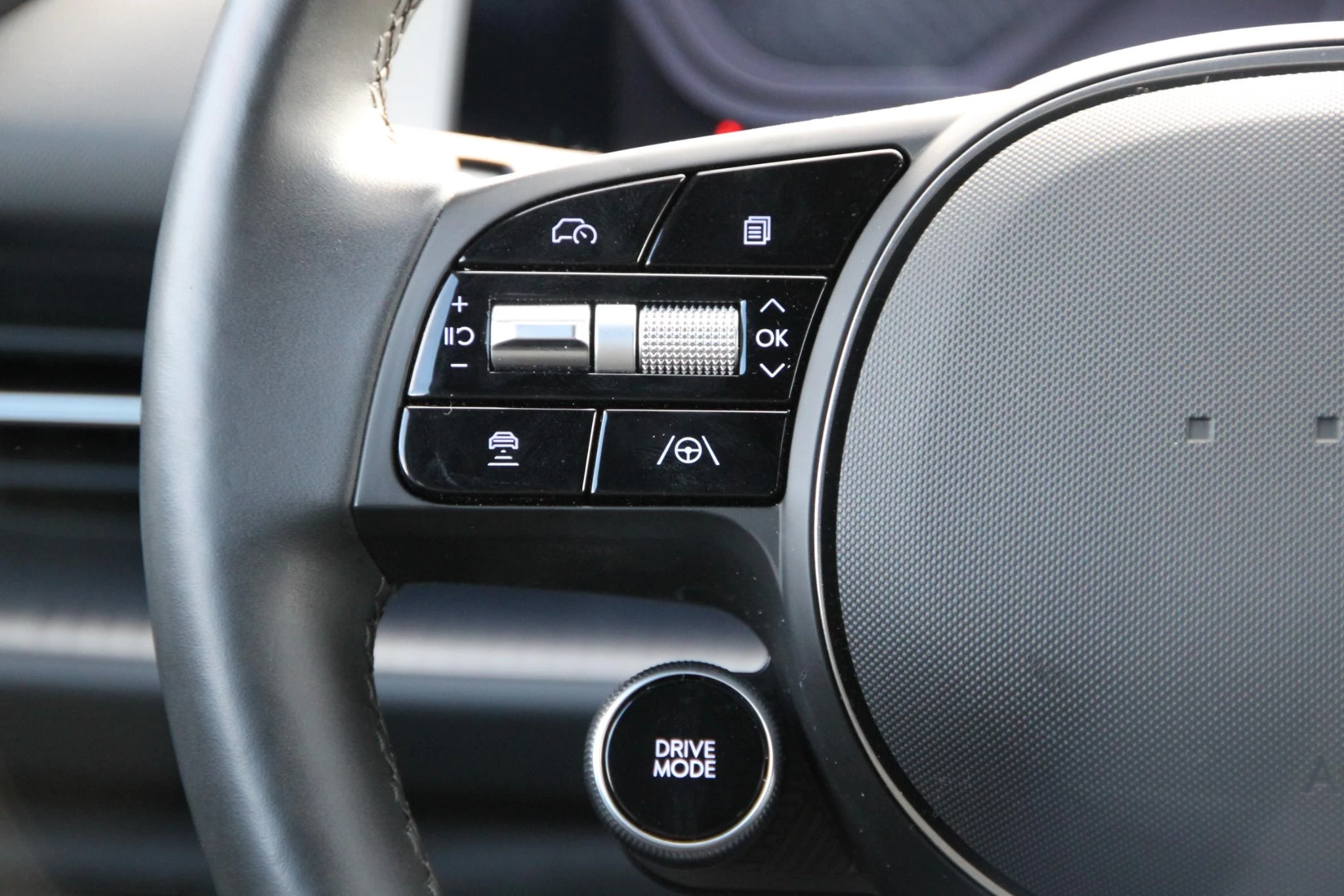 Hyundai IONIQ 6 Core Plus 77kWh