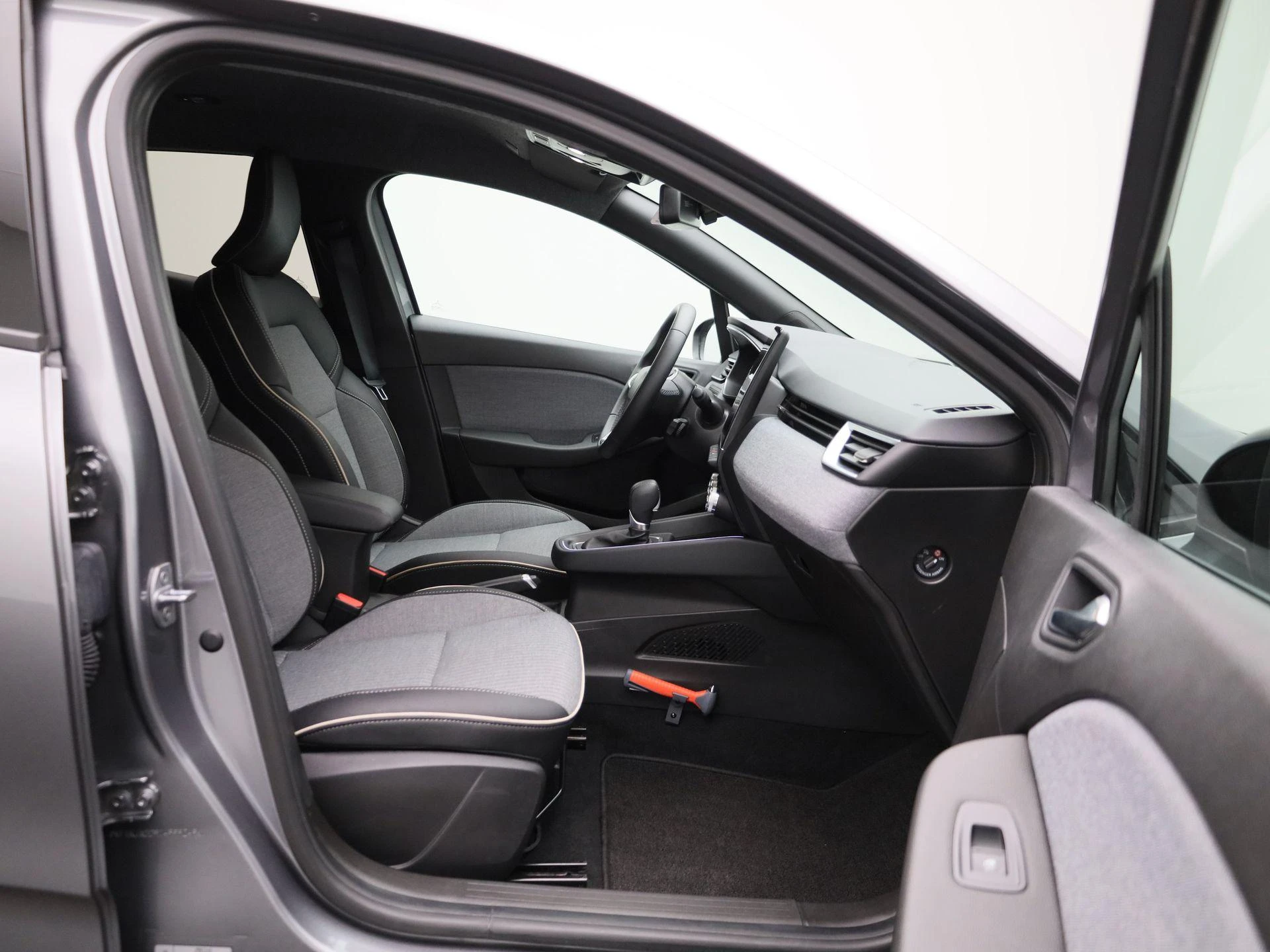 Renault-Clio-image-30