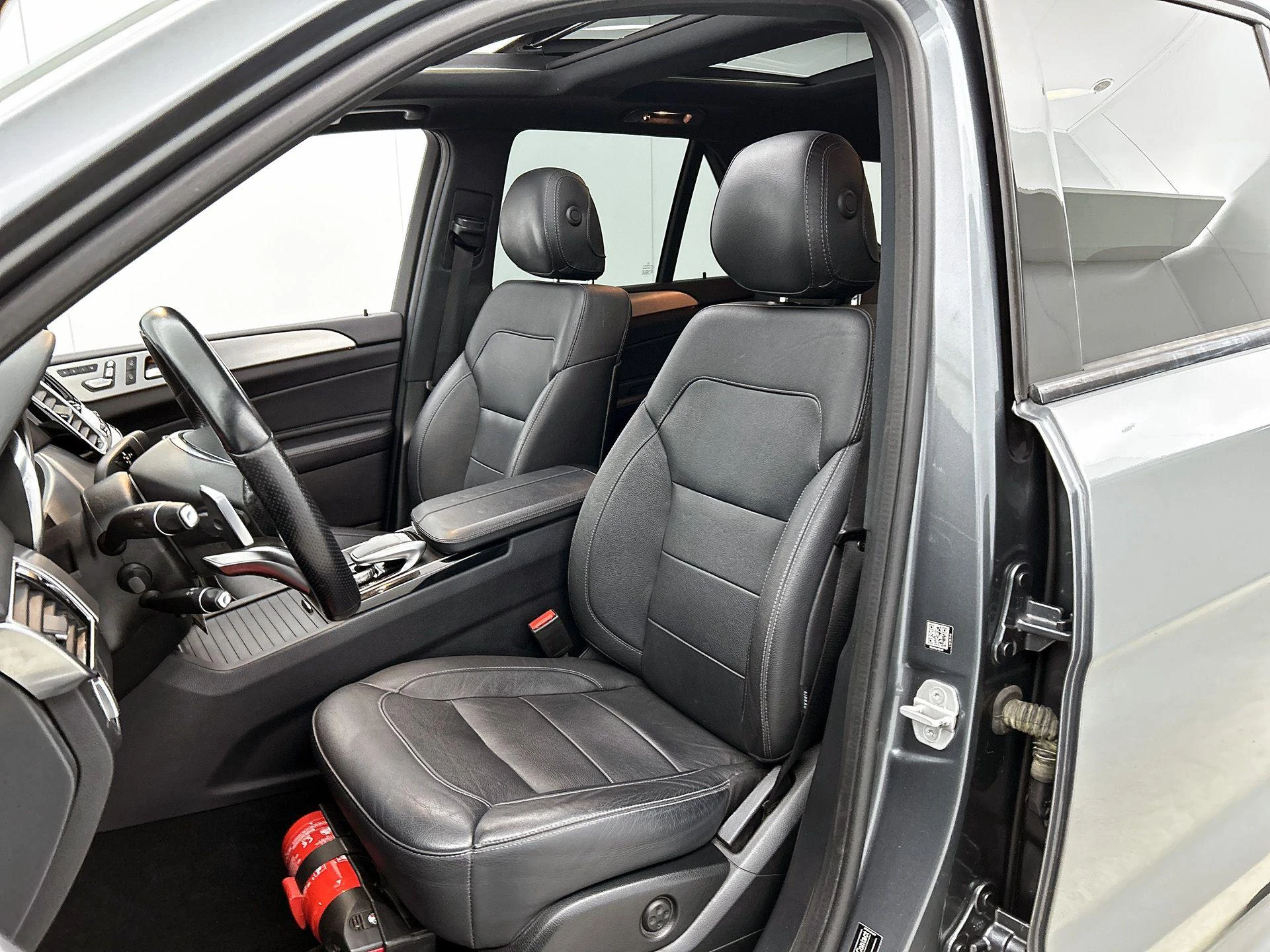 Mercedes-Benz-GLE-image-44