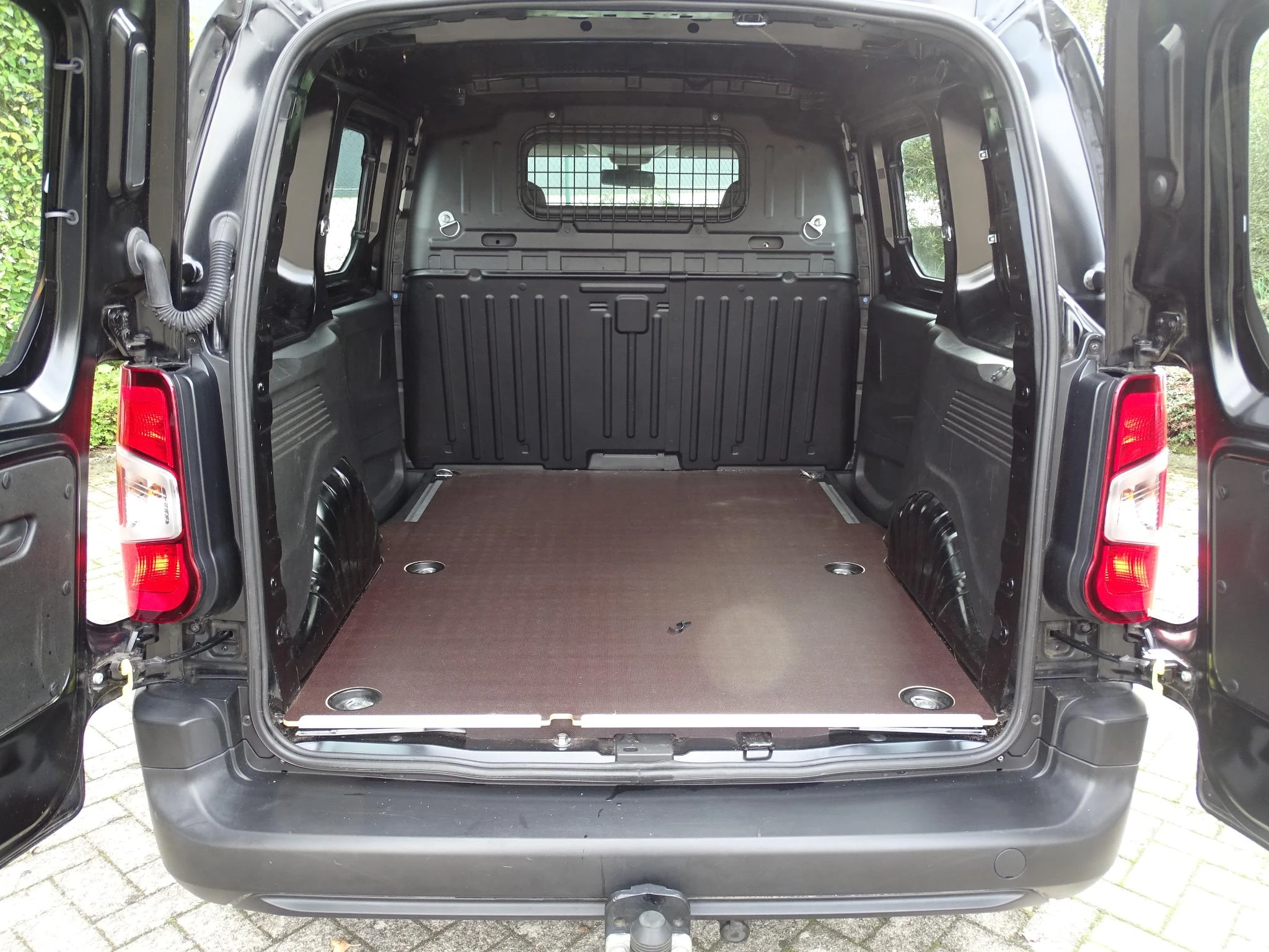 Peugeot-Partner-image-16
