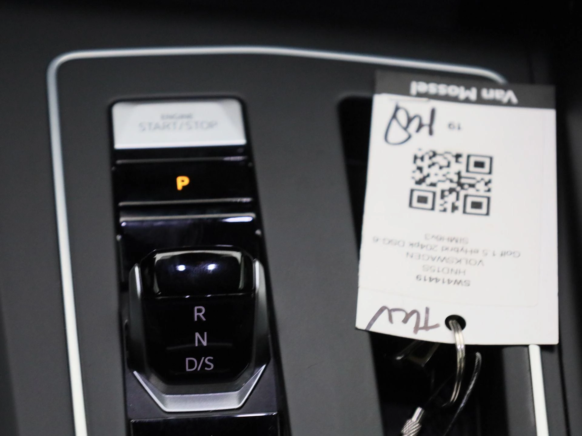 Volkswagen-Golf-image-10