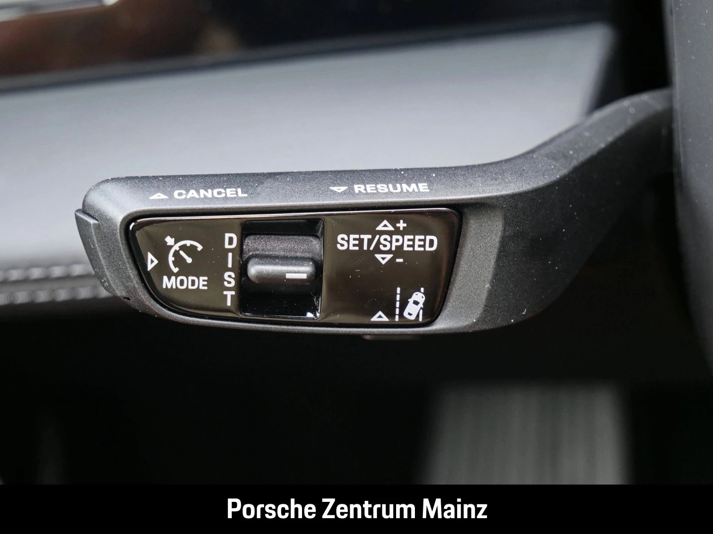 Porsche-Taycan-image-23