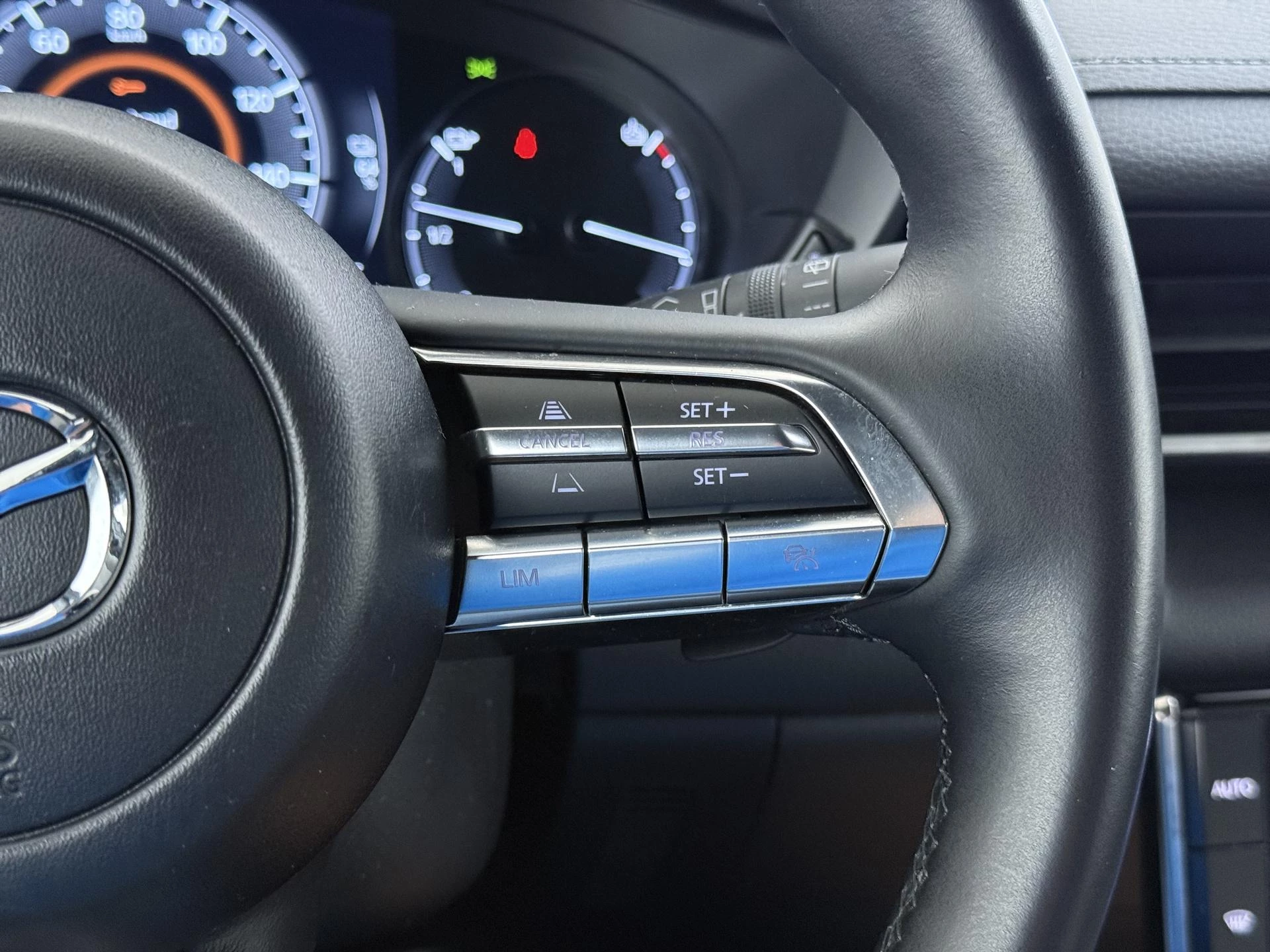 Mazda-MX-30-image-22