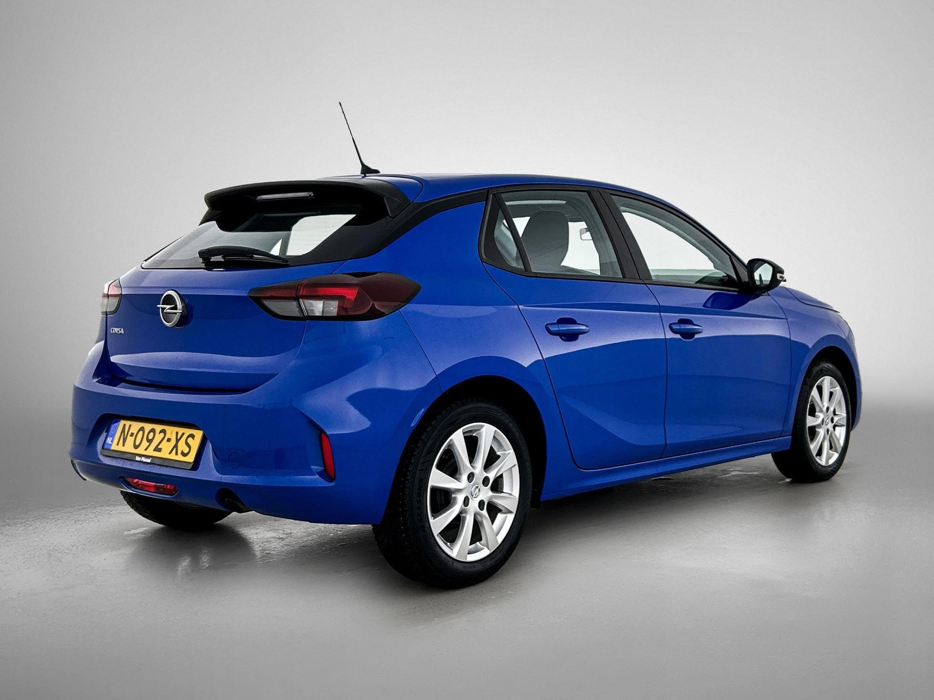 Opel-Corsa-image-3