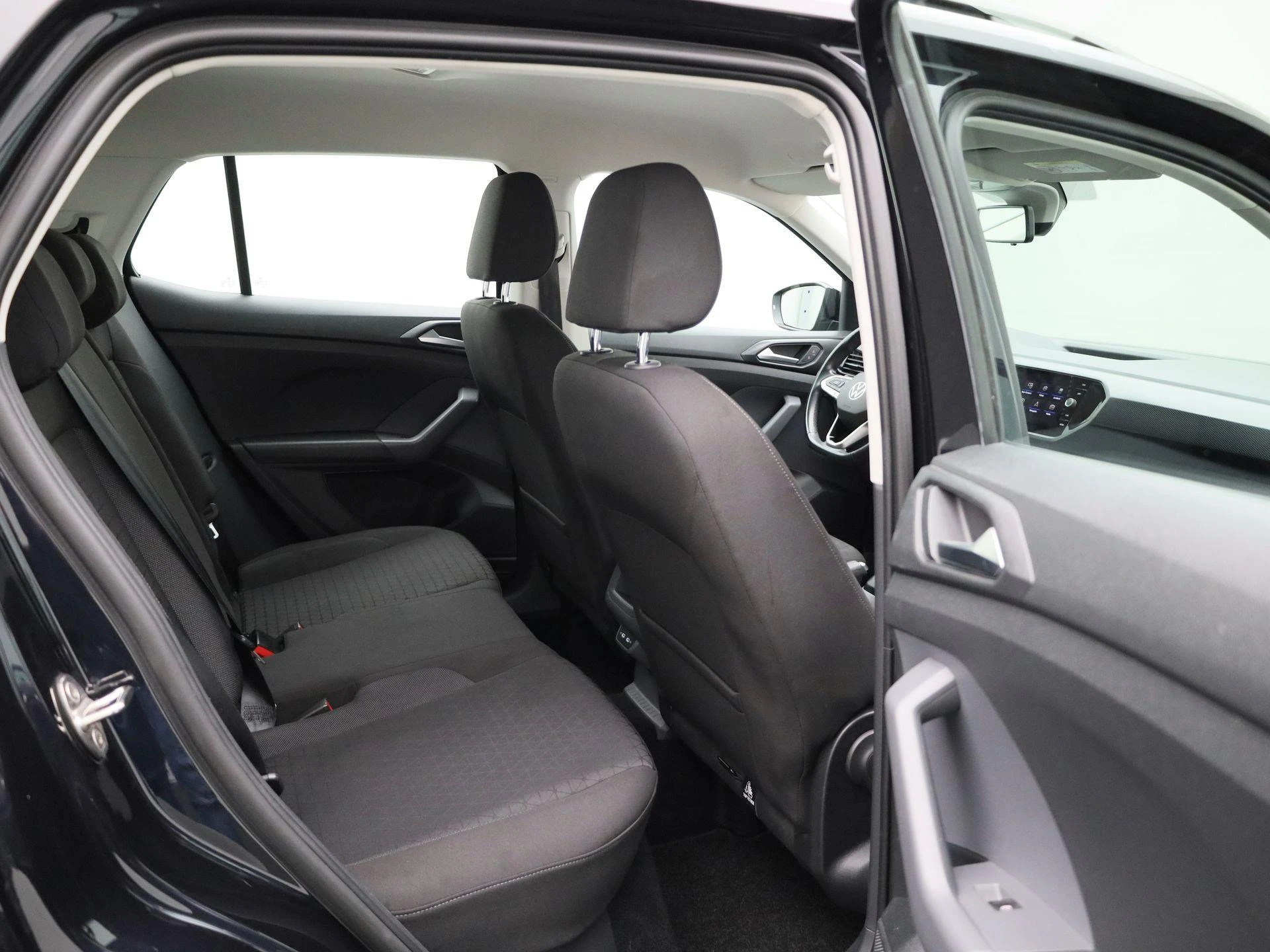 Volkswagen-T-Cross-image-29