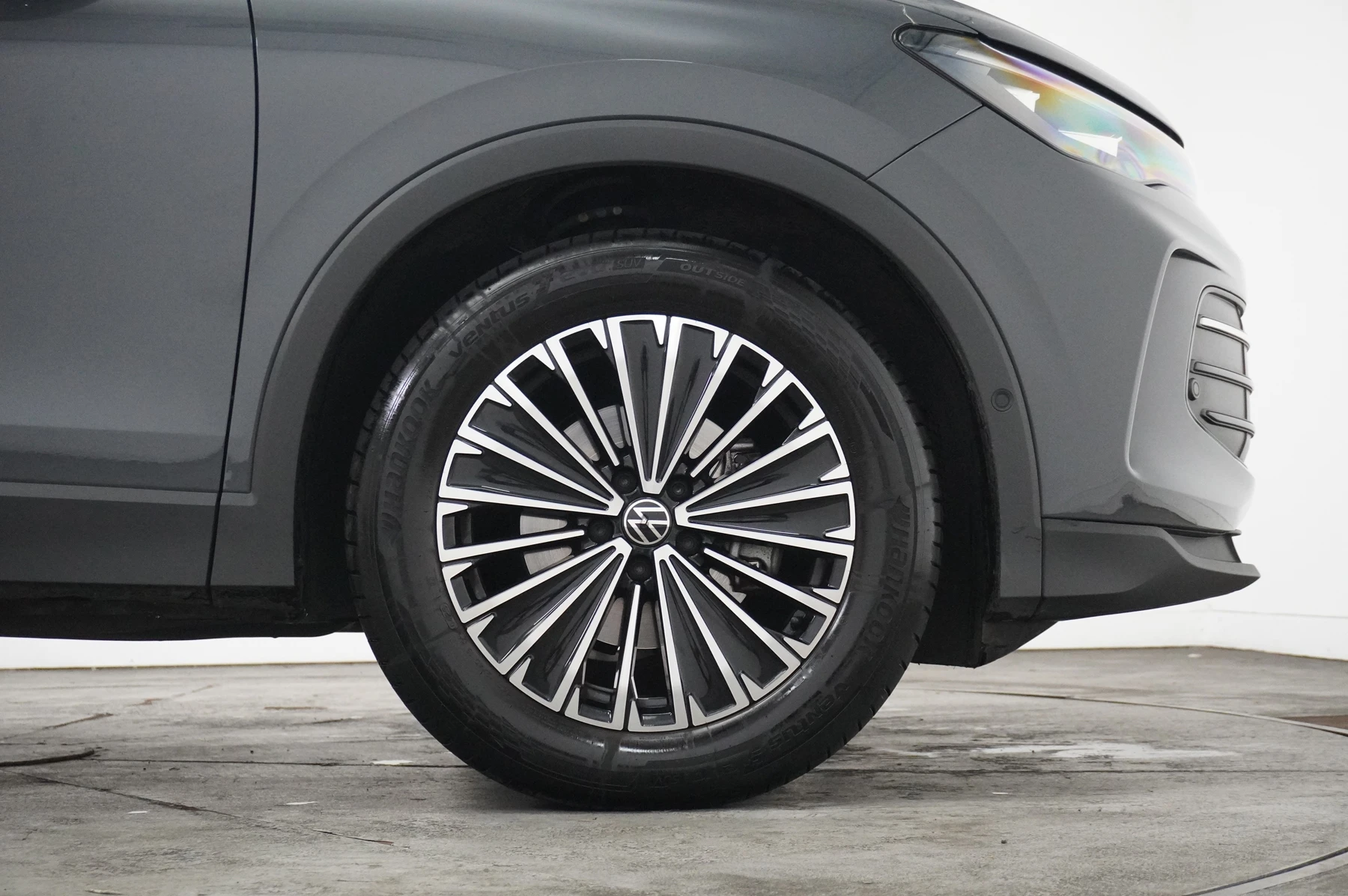 Volkswagen-Tiguan-image-20