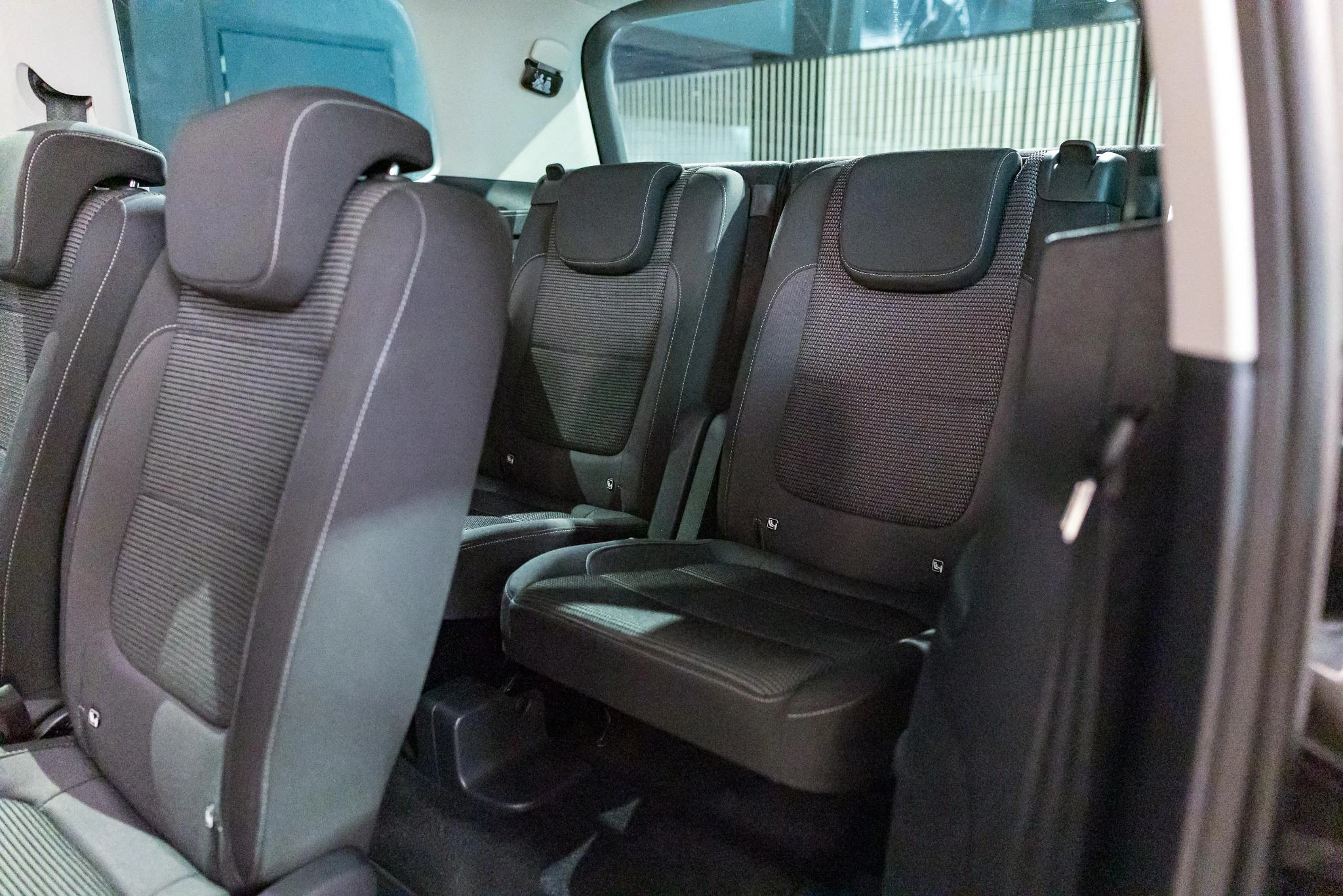 Volkswagen-Sharan-image-7