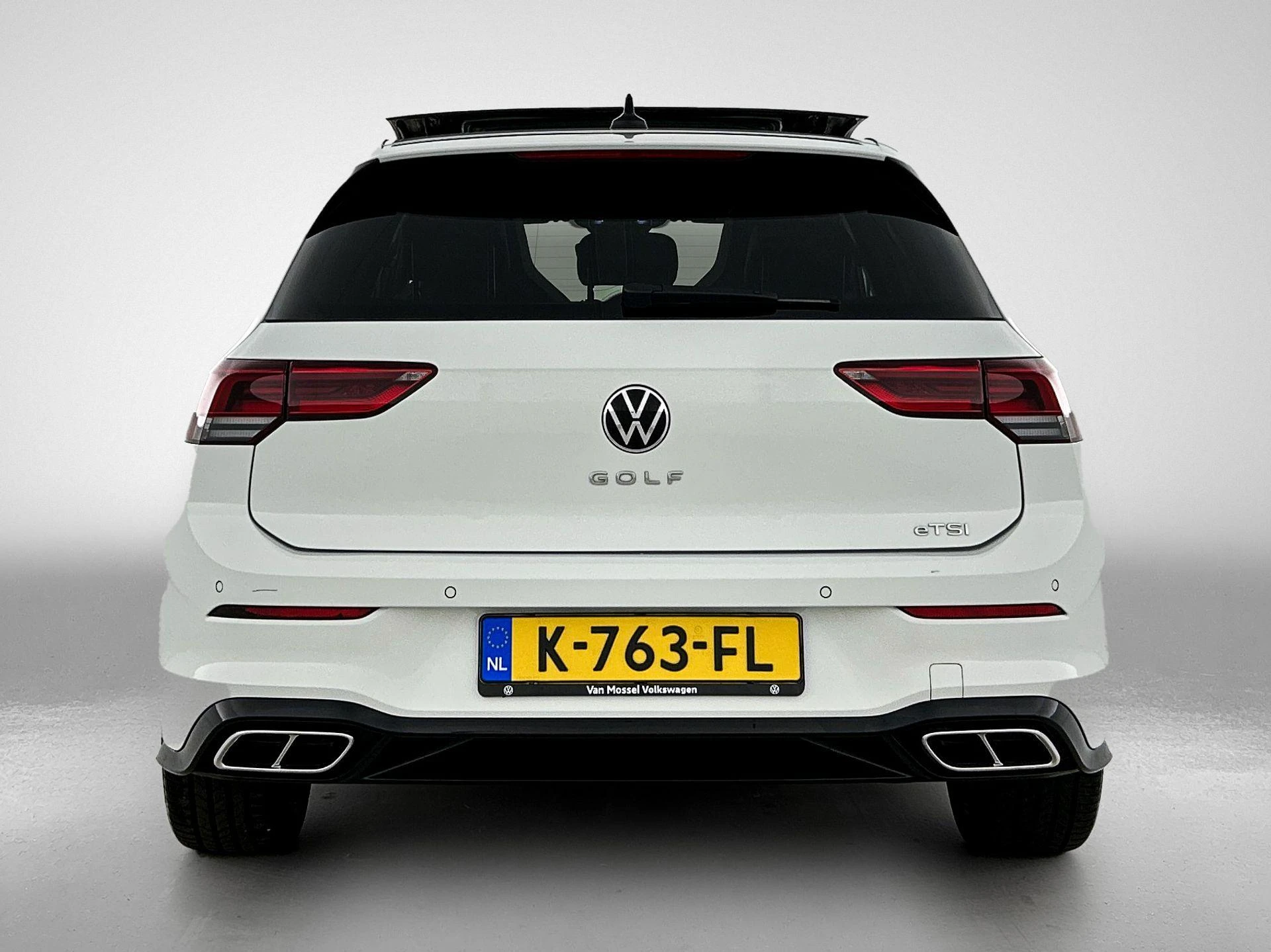 Volkswagen Golf 1.5 eTSI R-Line