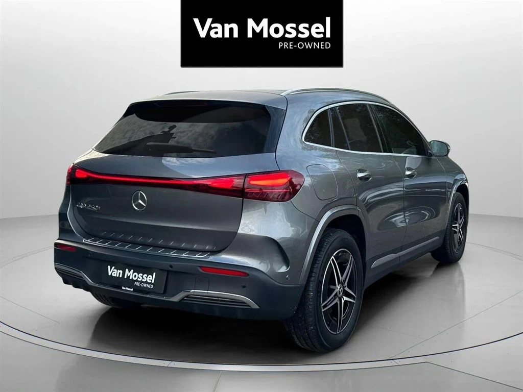 Mercedes-Benz-EQA-image-4