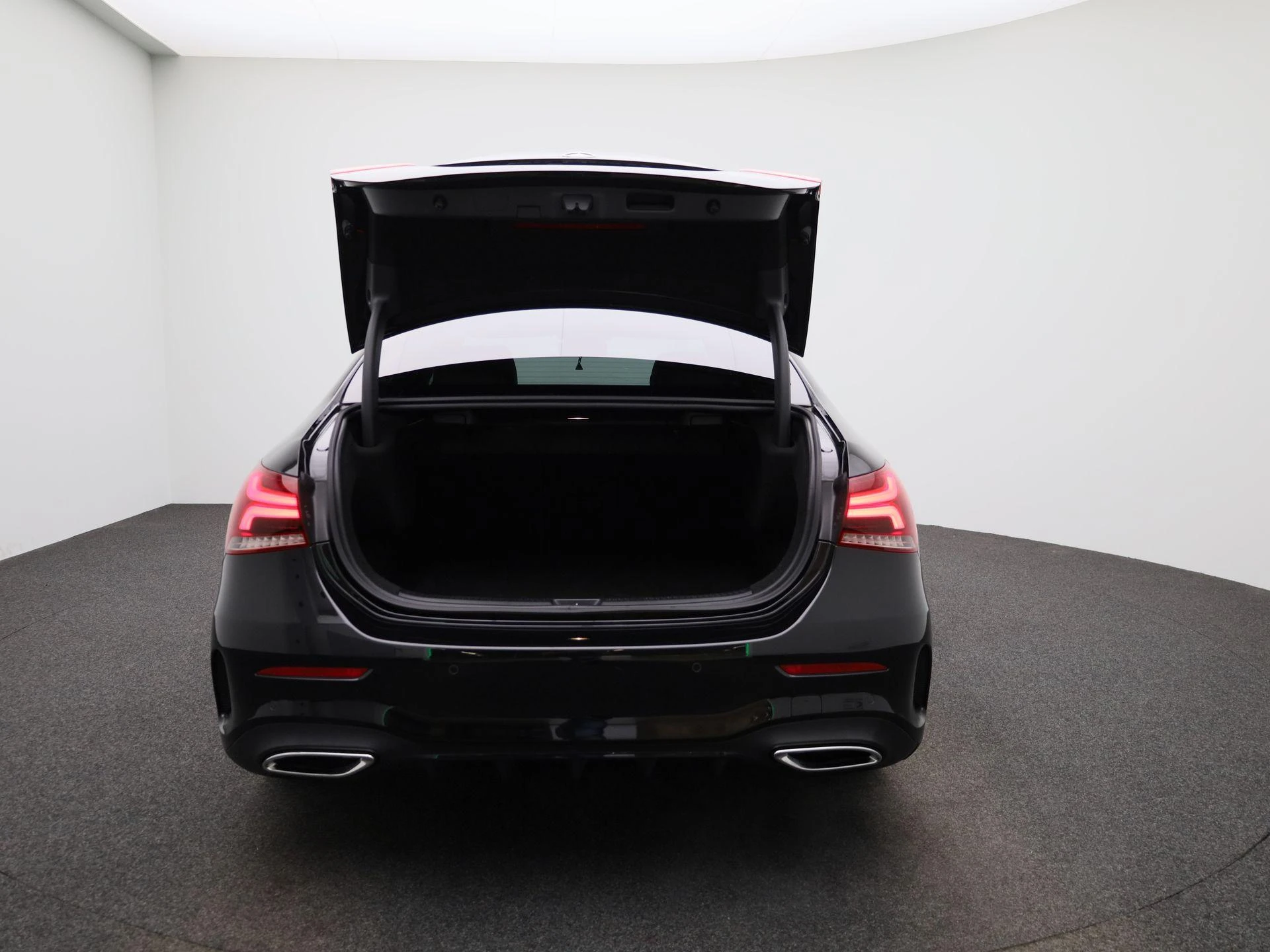 Mercedes-Benz-A-Klasse-image-10