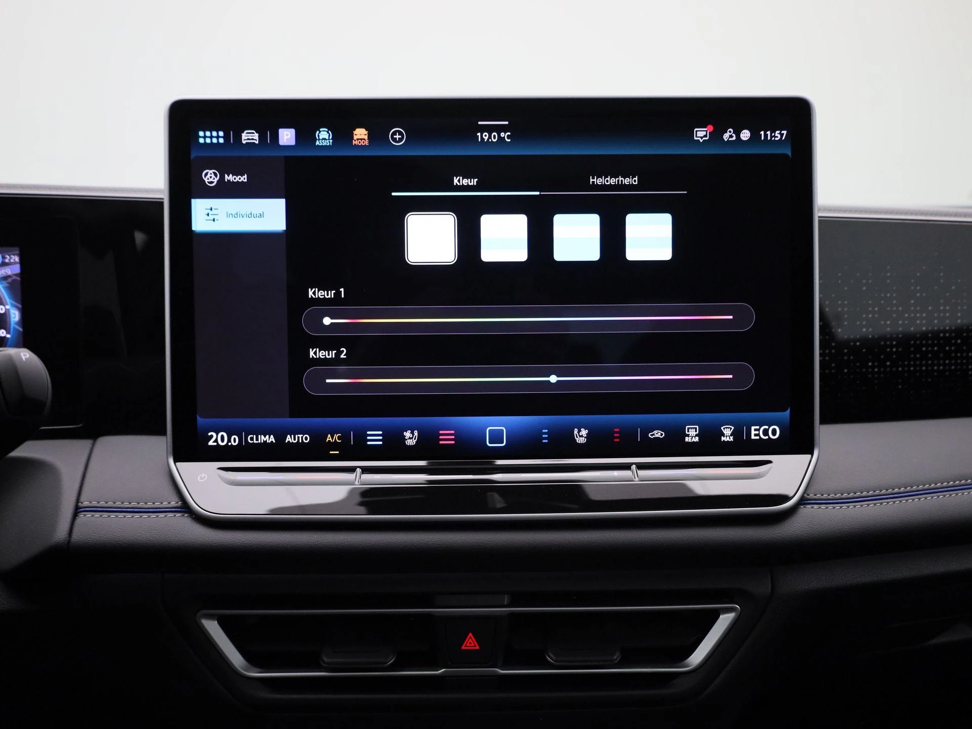 Volkswagen-Tiguan-image-35