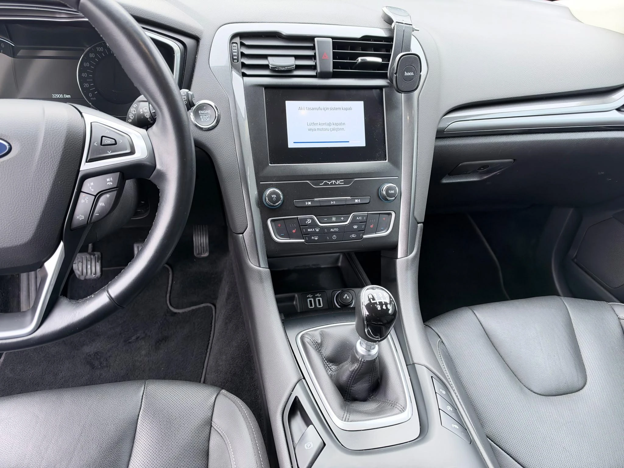 Ford-Mondeo-image-10