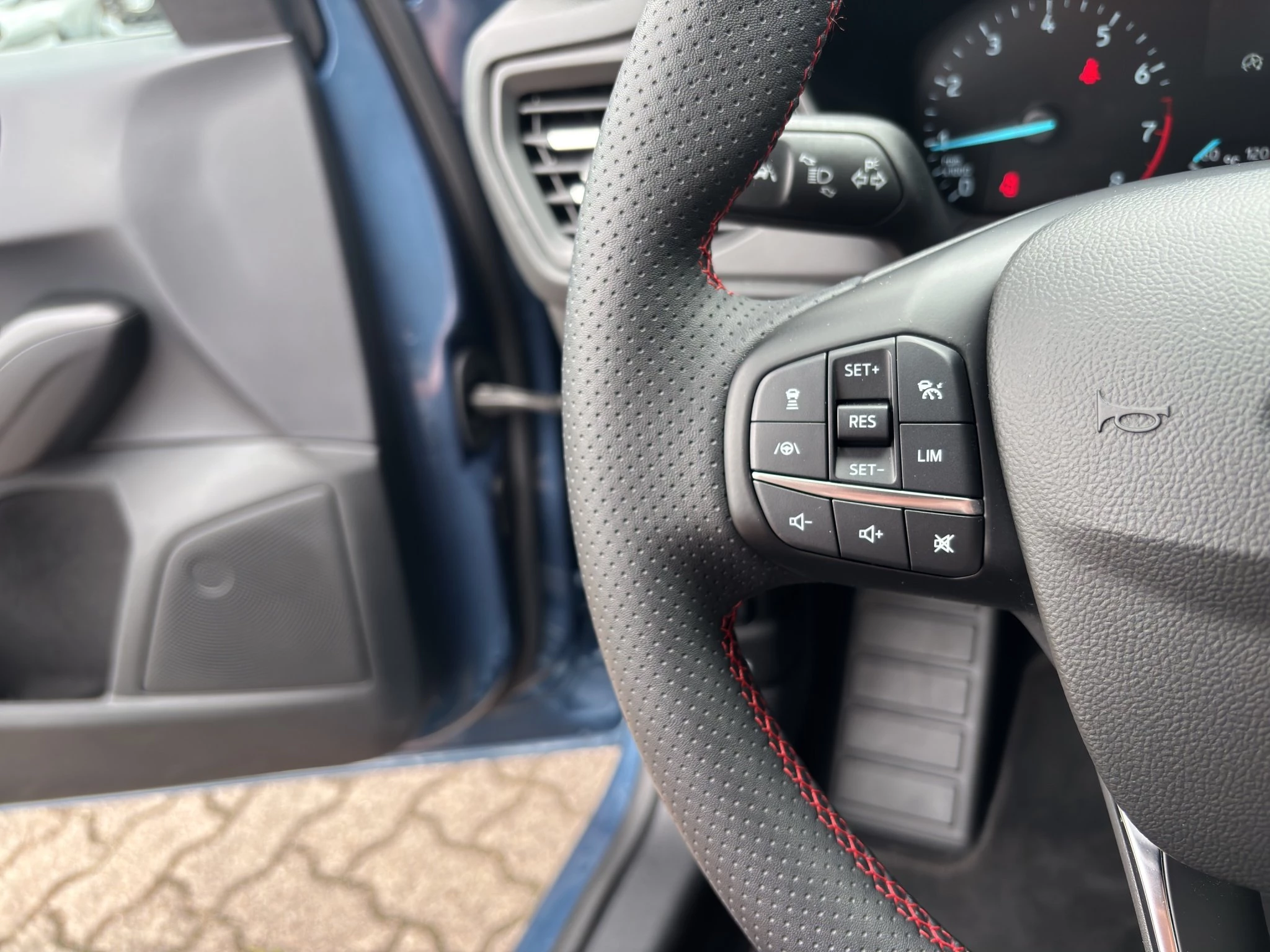 Ford Focus ST-Line Turnier Aut.*ACC*KAM*NAVI*LED*WINTER-PKT.