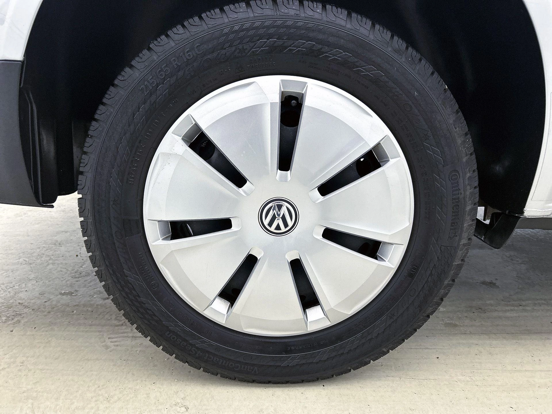 Volkswagen Transporter 2.0 TDI L2H1 Comfortline 110PK