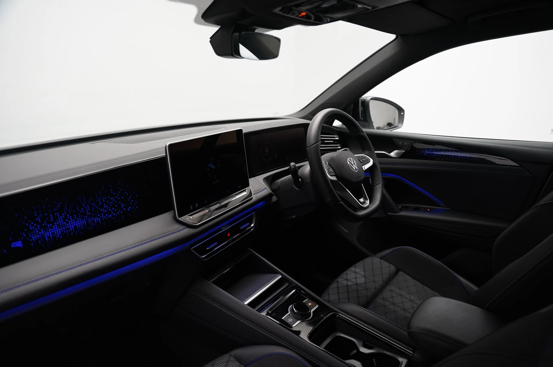 Volkswagen-Tiguan-image-1