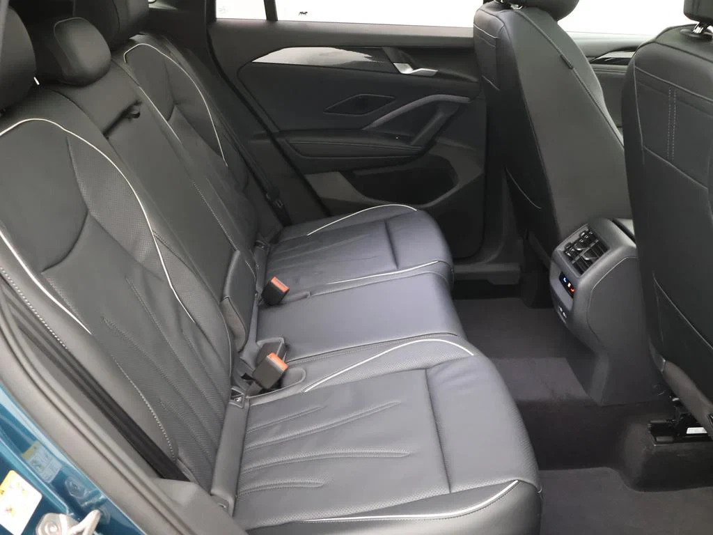 Volkswagen-Tiguan-image-9