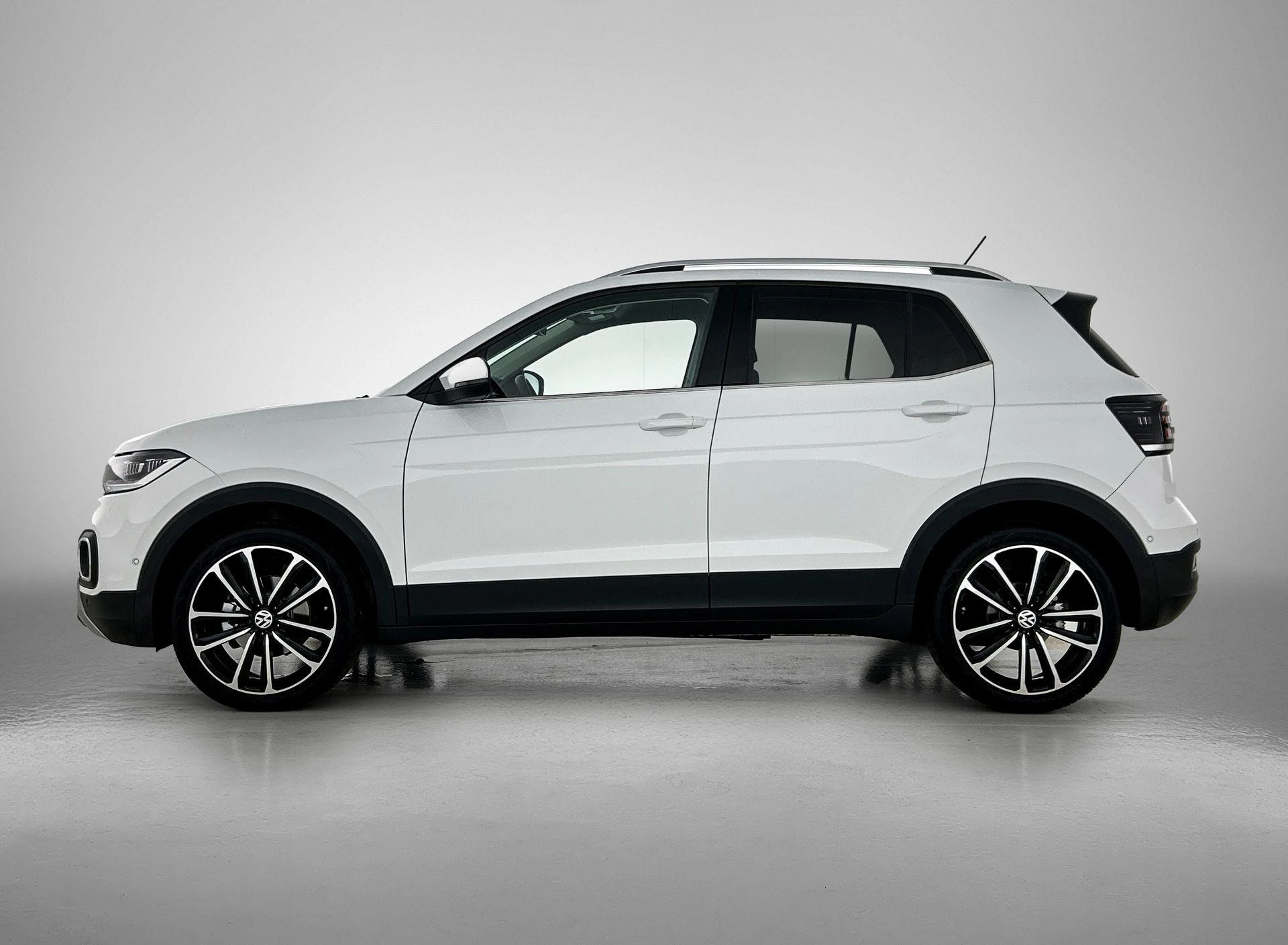 Volkswagen-T-Cross-image-1