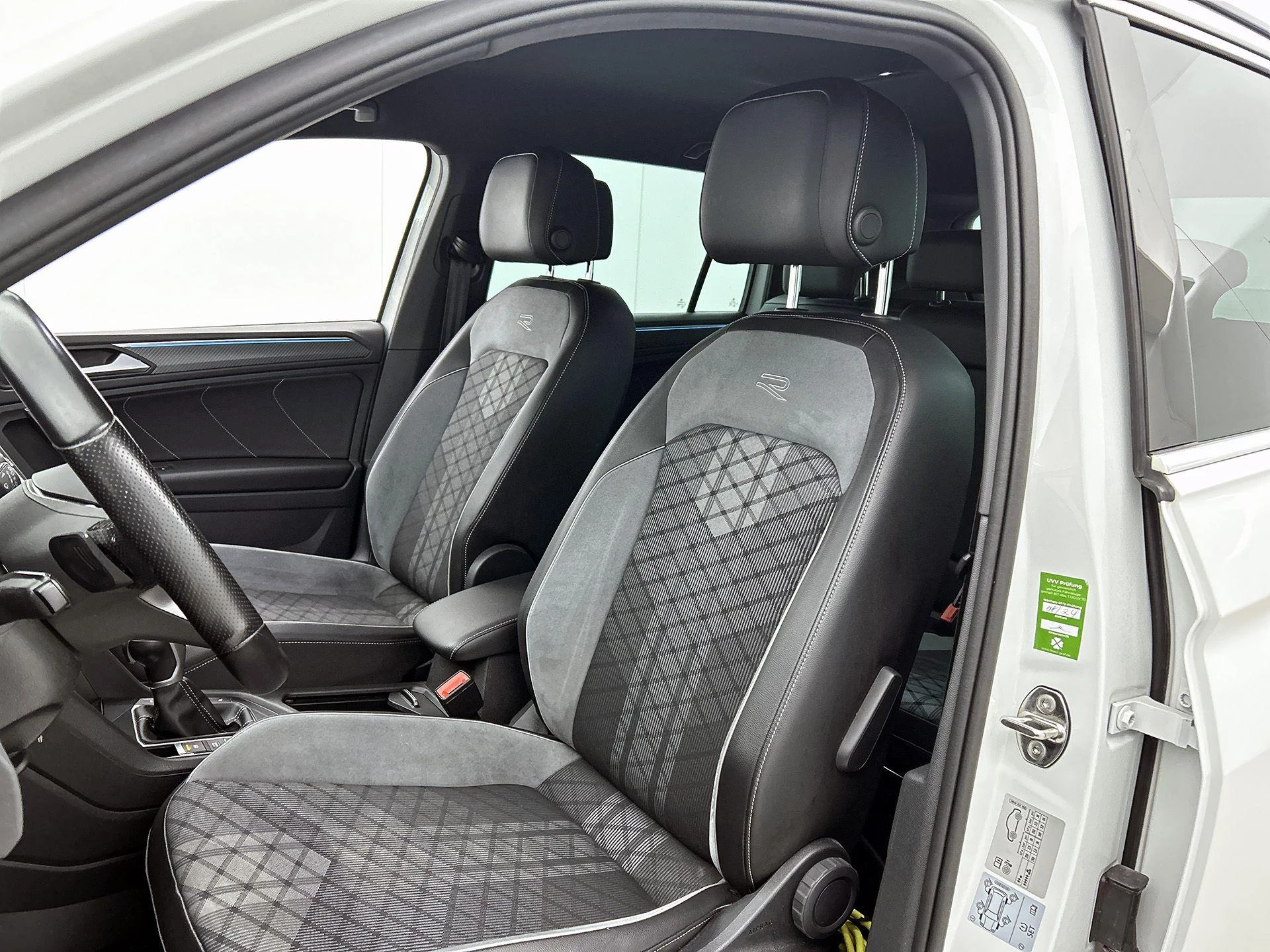 Volkswagen Tiguan 1.4 TSI eHybrid R-Line Business+