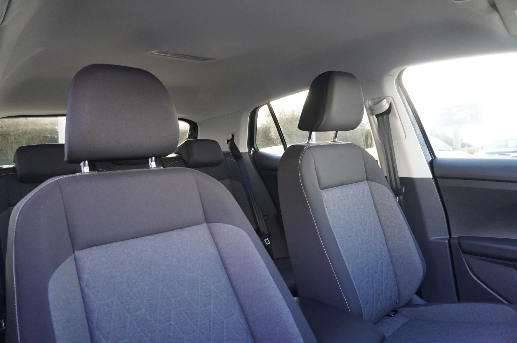 Volkswagen-T-Cross-image-8