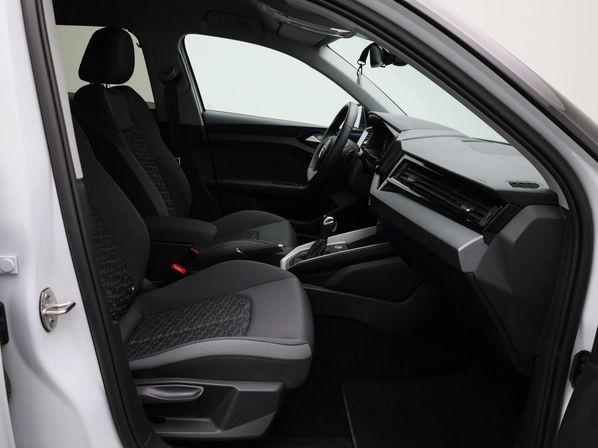 Audi-A1 Sportback-image-35