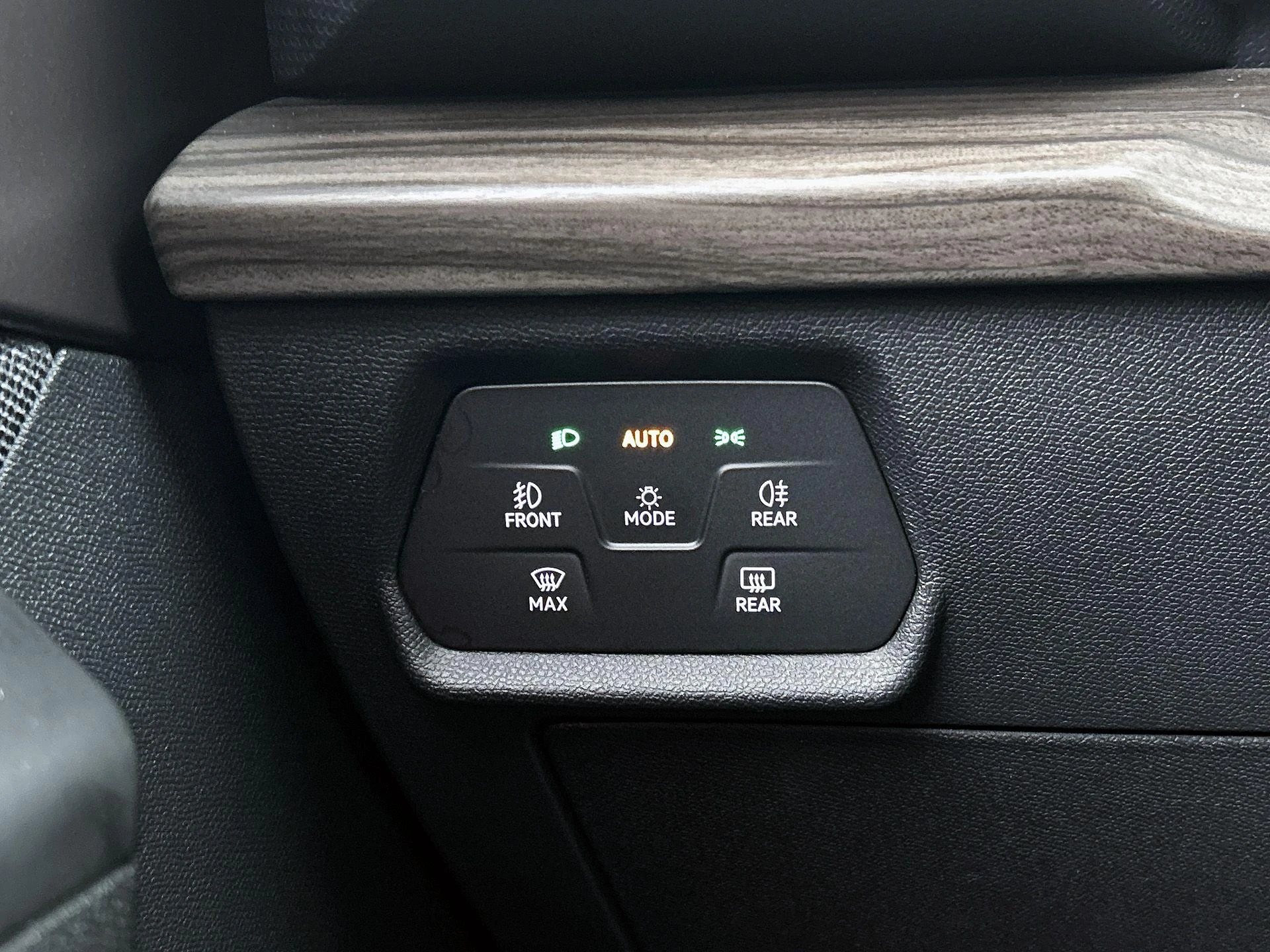 SEAT-Leon-image-15