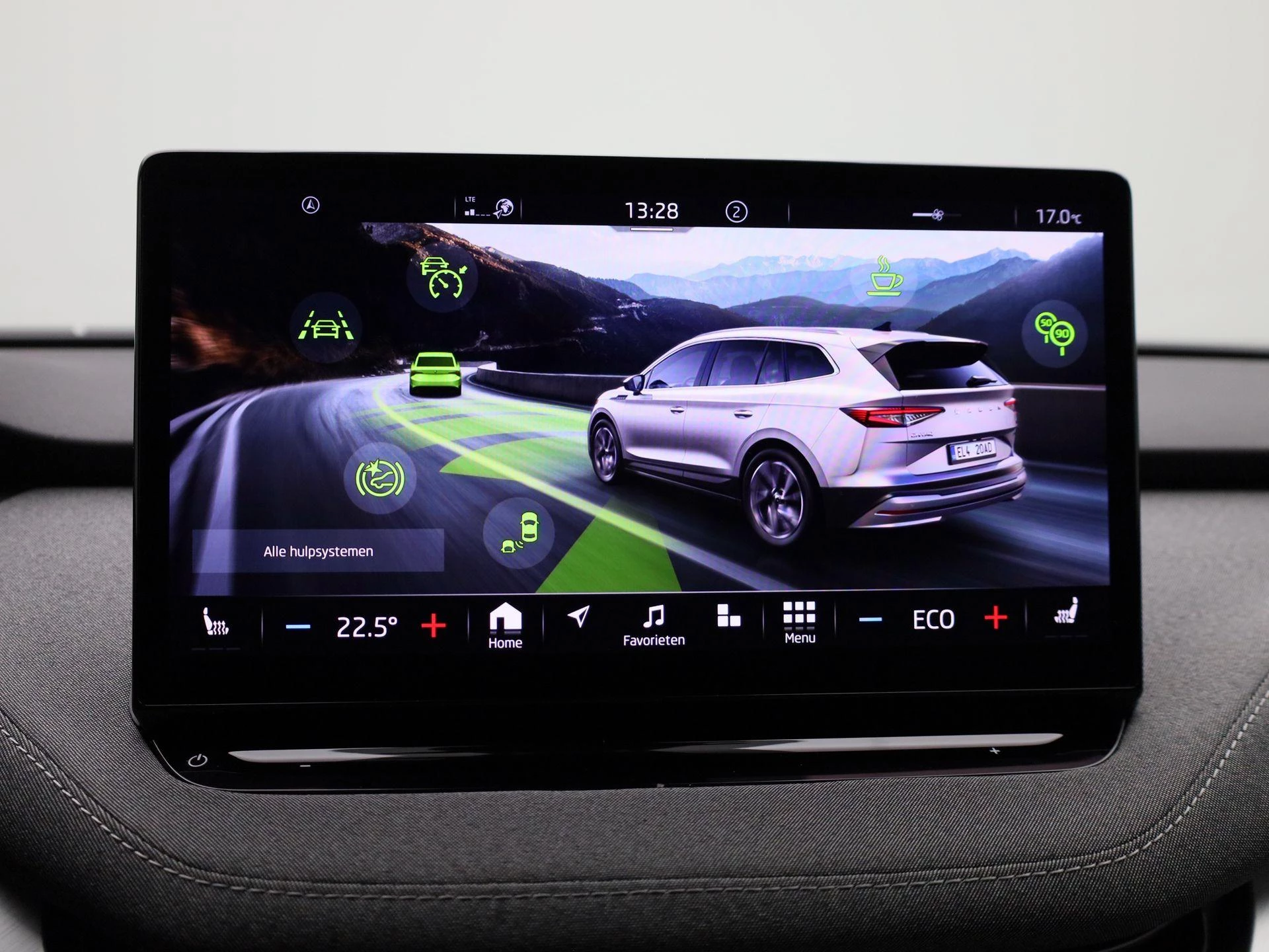 Škoda-Enyaq iV-image-24