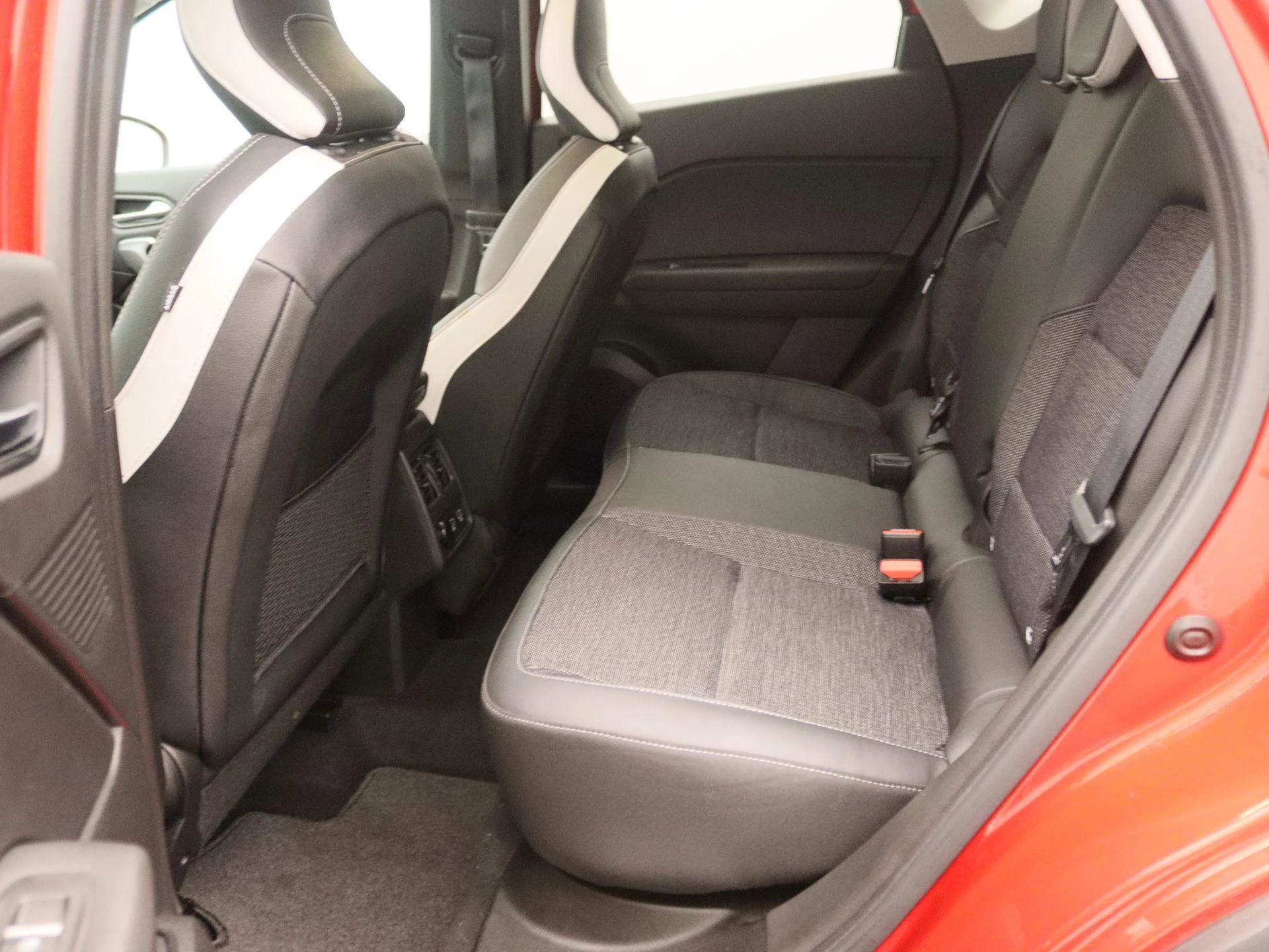 Renault-Captur-image-12