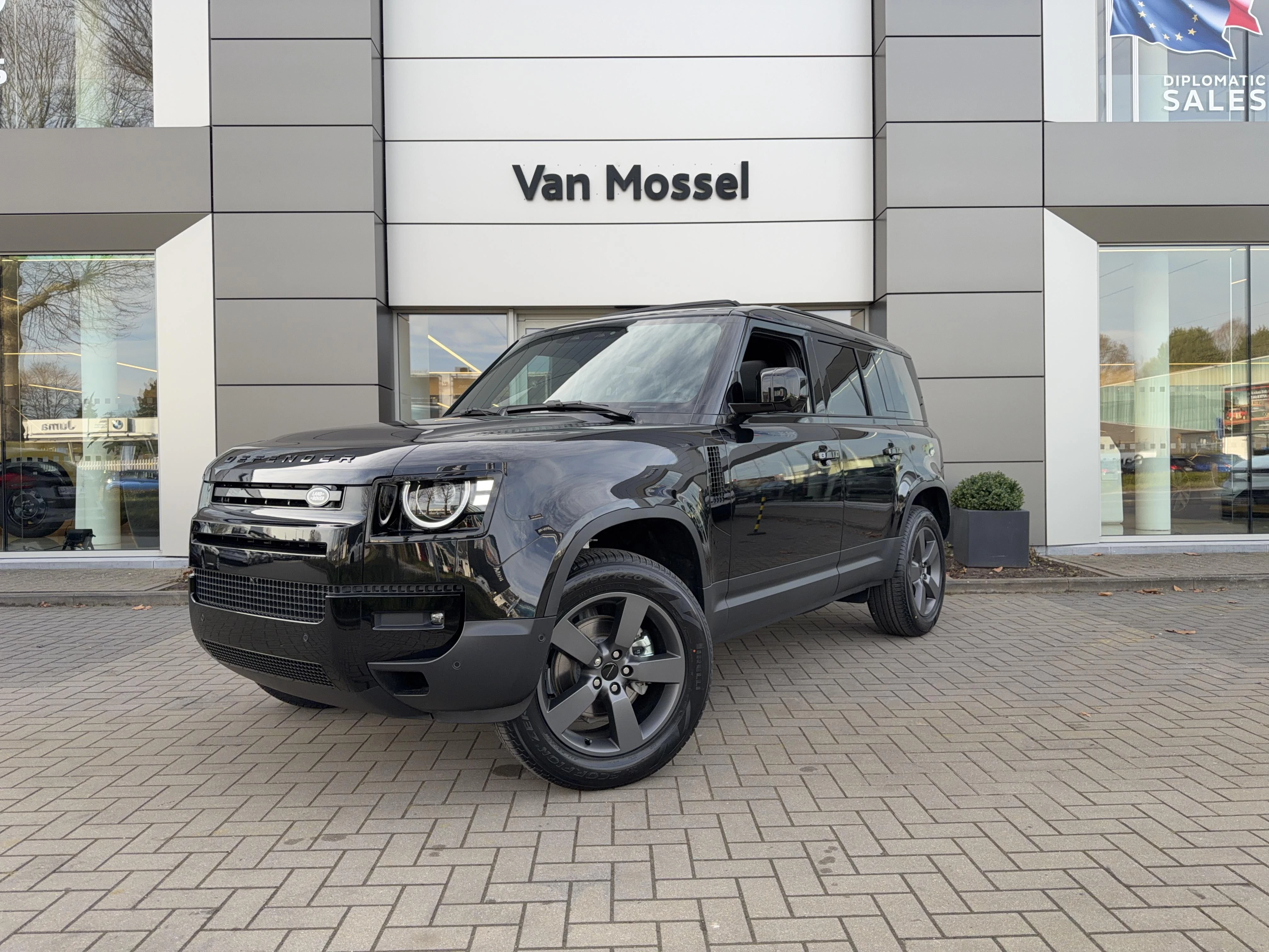 Land Rover-Defender-image-0